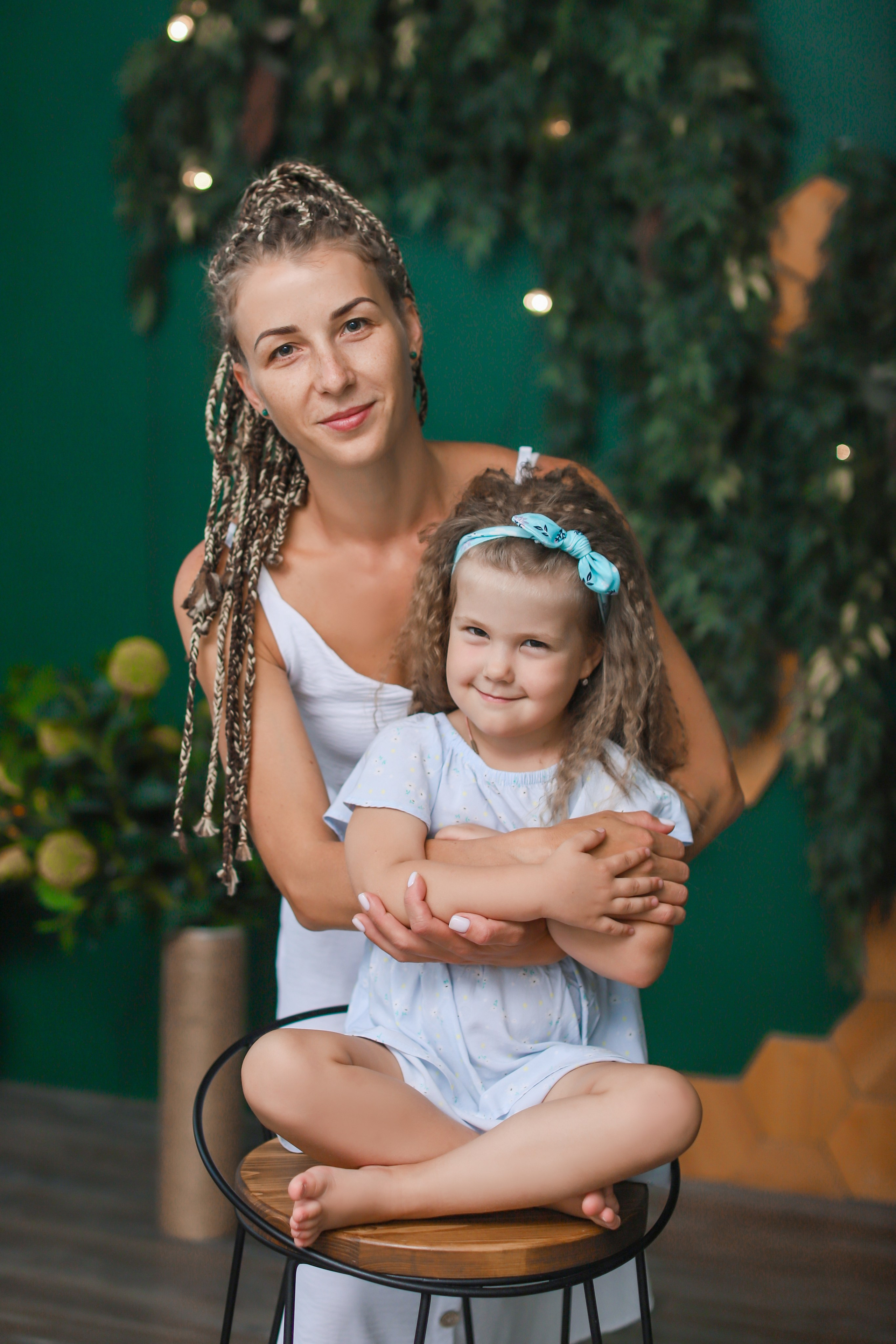 Семейные фотосессии в интерьере. Интерьерная фотостудия Toffee Studio