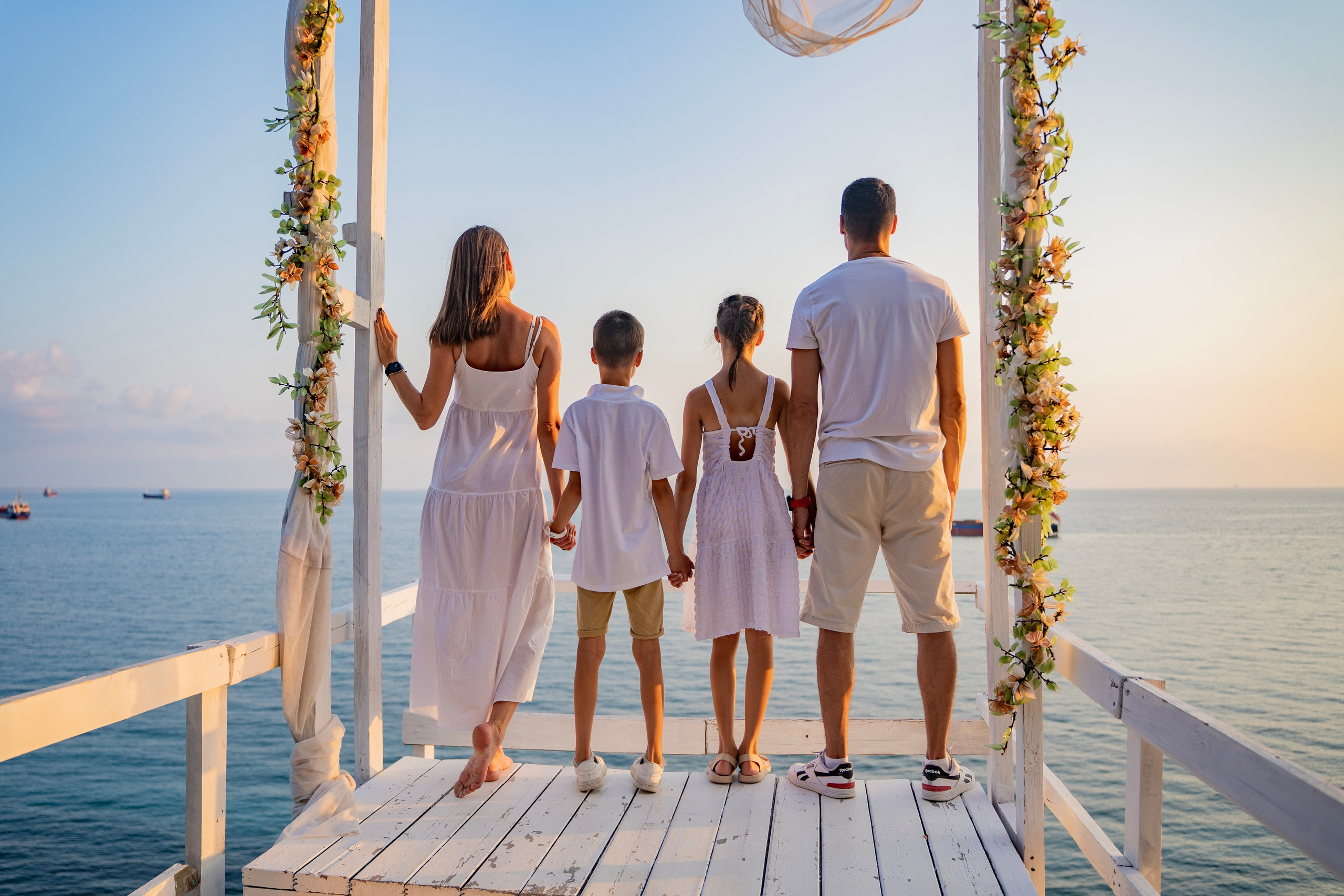 Летние съемки в Парке стекла. Семейный и детский фотограф Екатерина Черняева. Снимаю портреты, love story, фотопрогулки, работаю на улице, в кафе, студии, дома у клиента