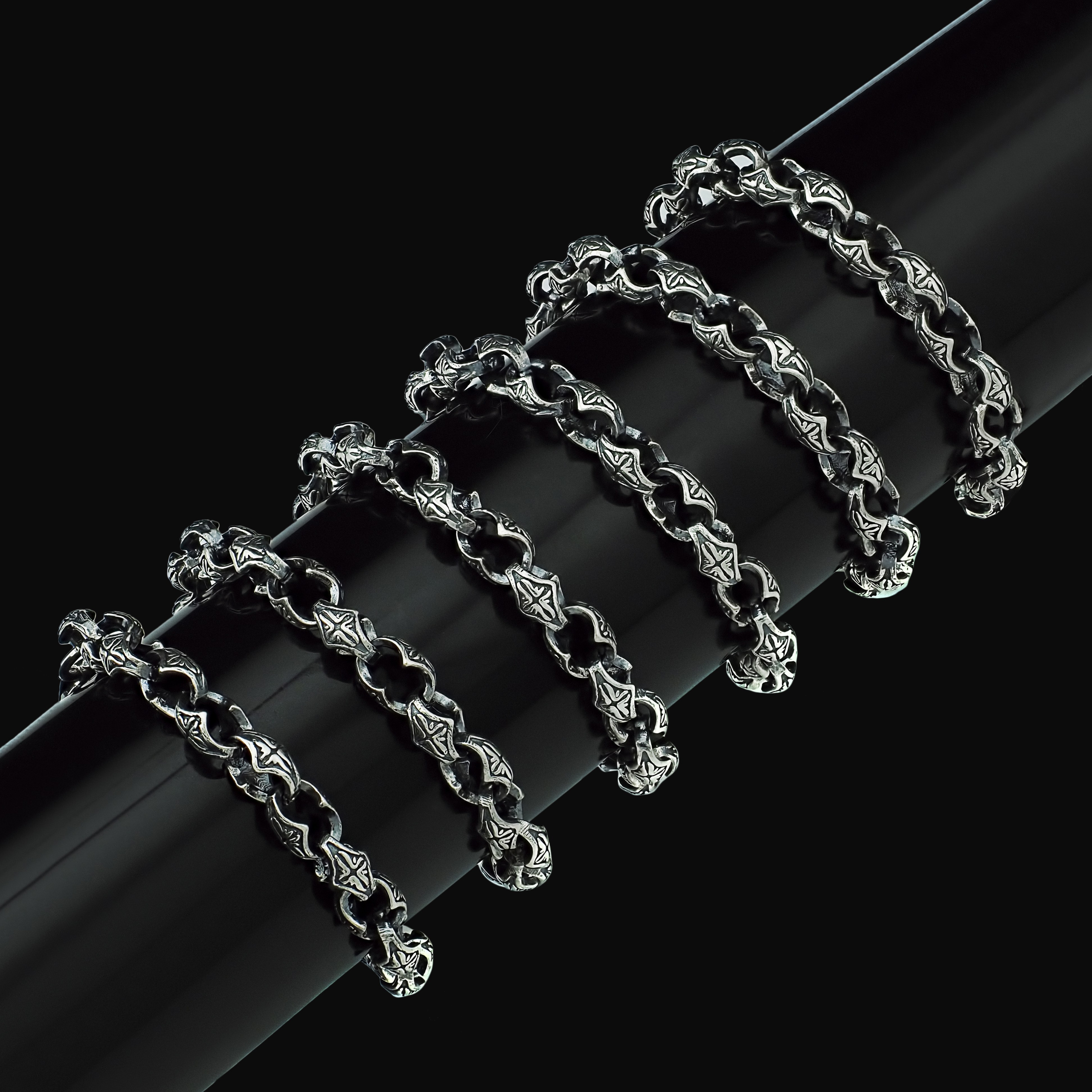 Профессиональная ретушь фотографий украшений на шею и браслетов | Студия SVITHART