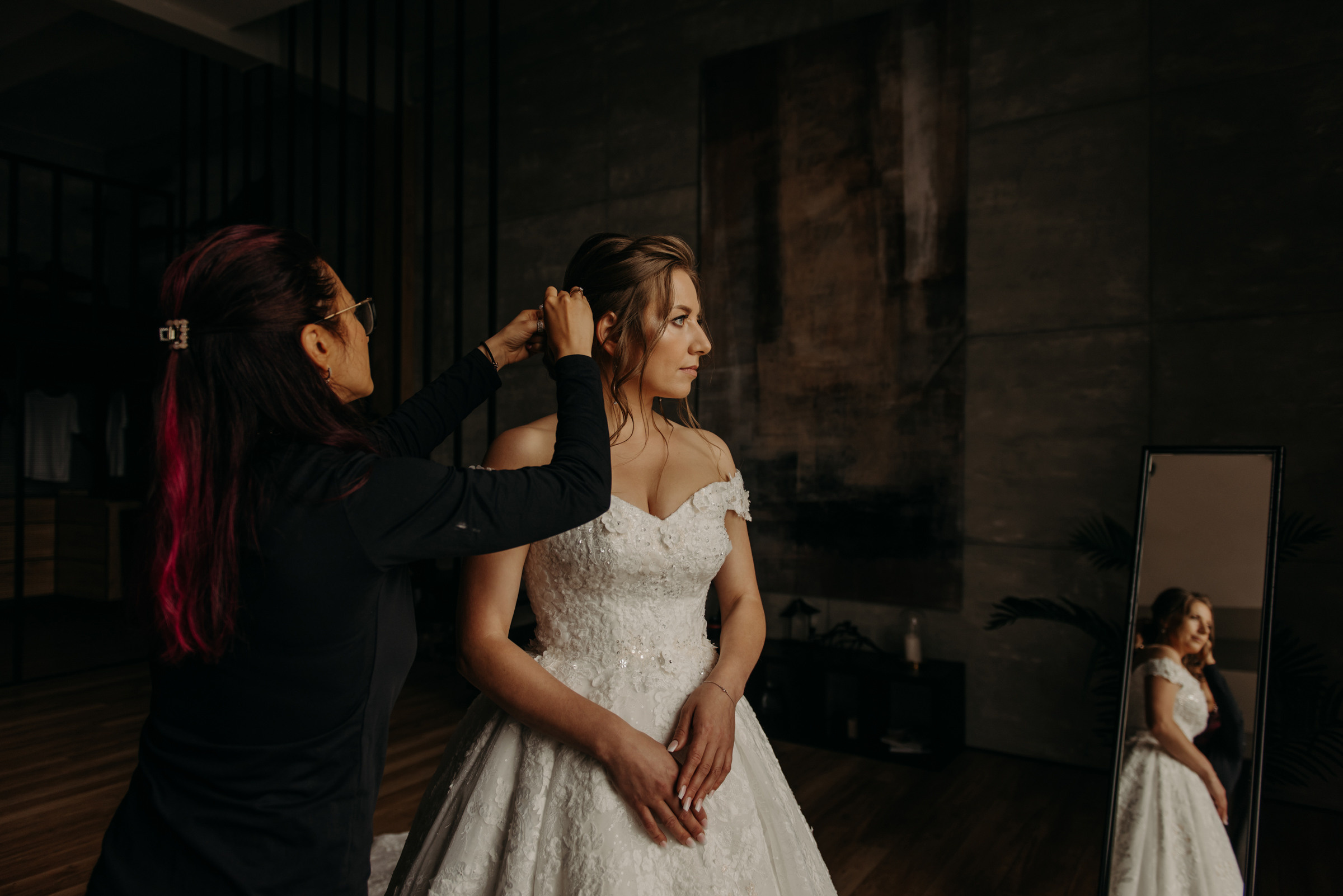 фотограф на свадьбу, утро невесты в фотостудии