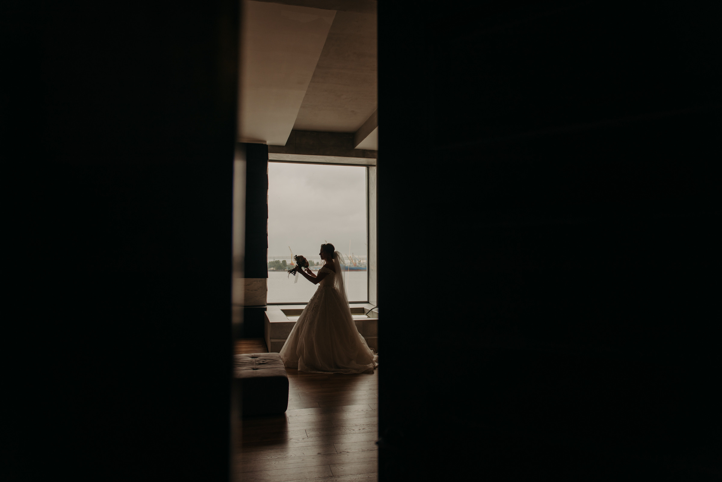 фотограф на свадьбу, утро невесты в фотостудии