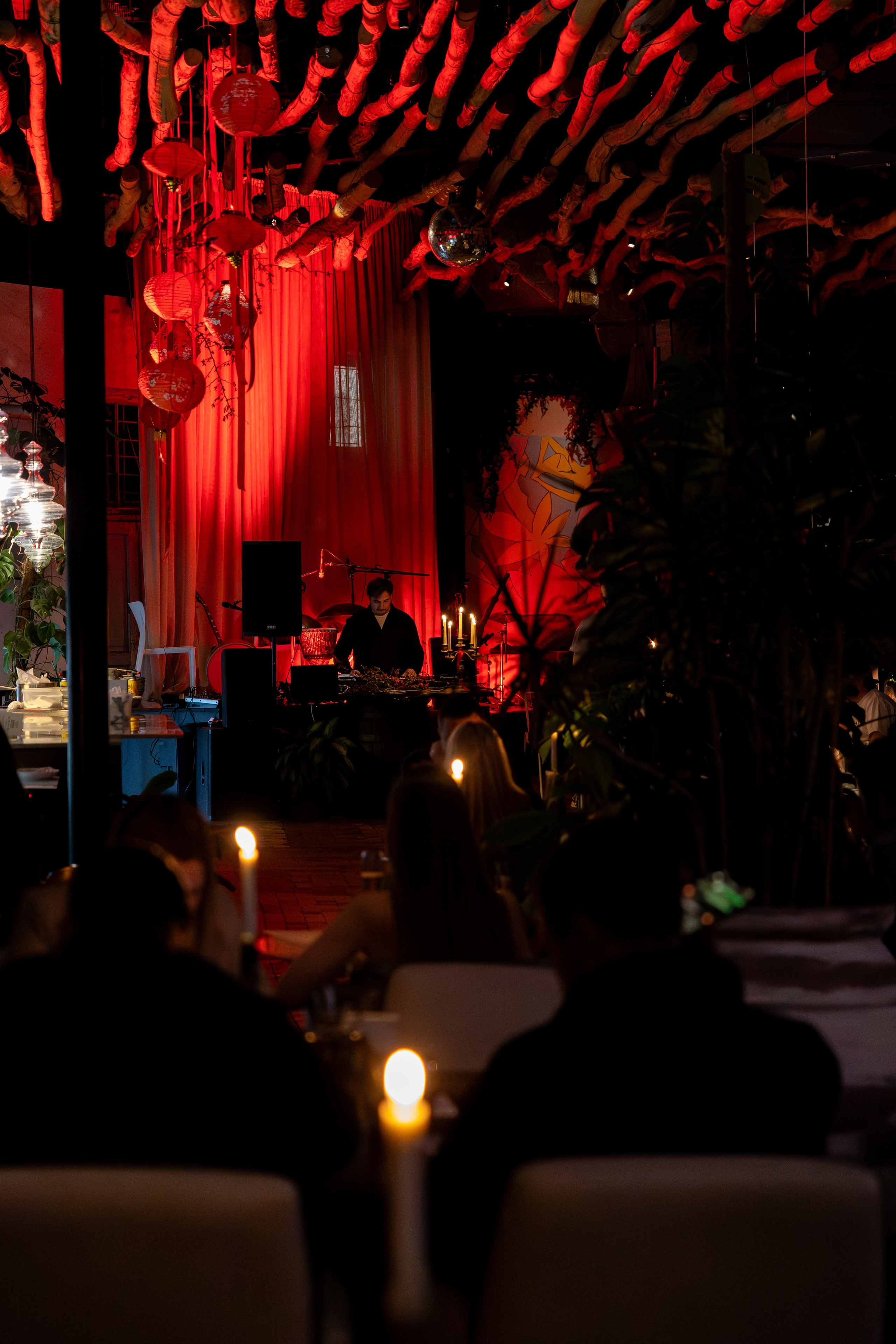 Азия в Гастродворе. Дженбаз Павел — фотограф в Ялте