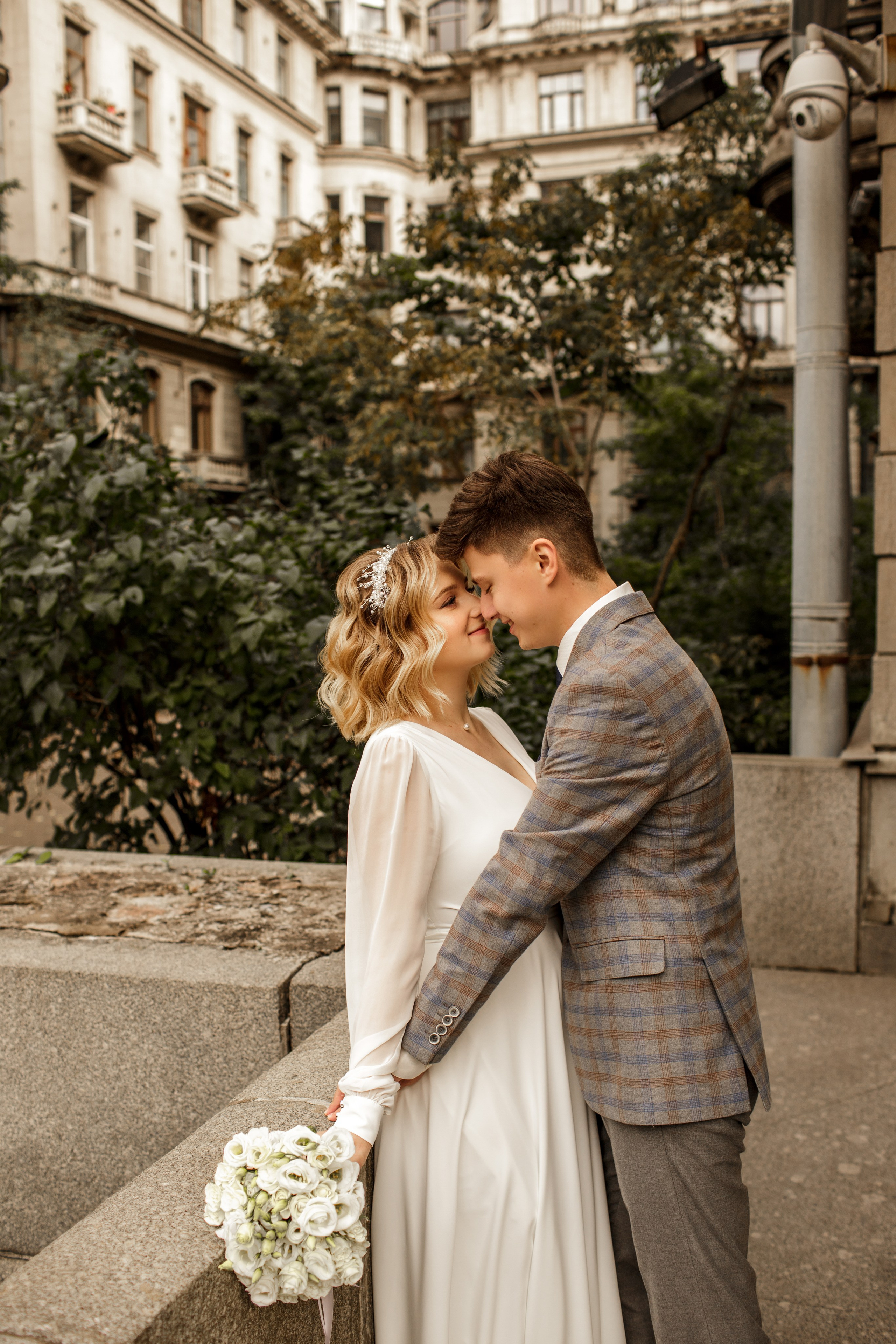 Татьяна и Евгений. Золотая осень на Петроградской стороне и в Пушкине. Свадебный фотограф Кирилл Белый