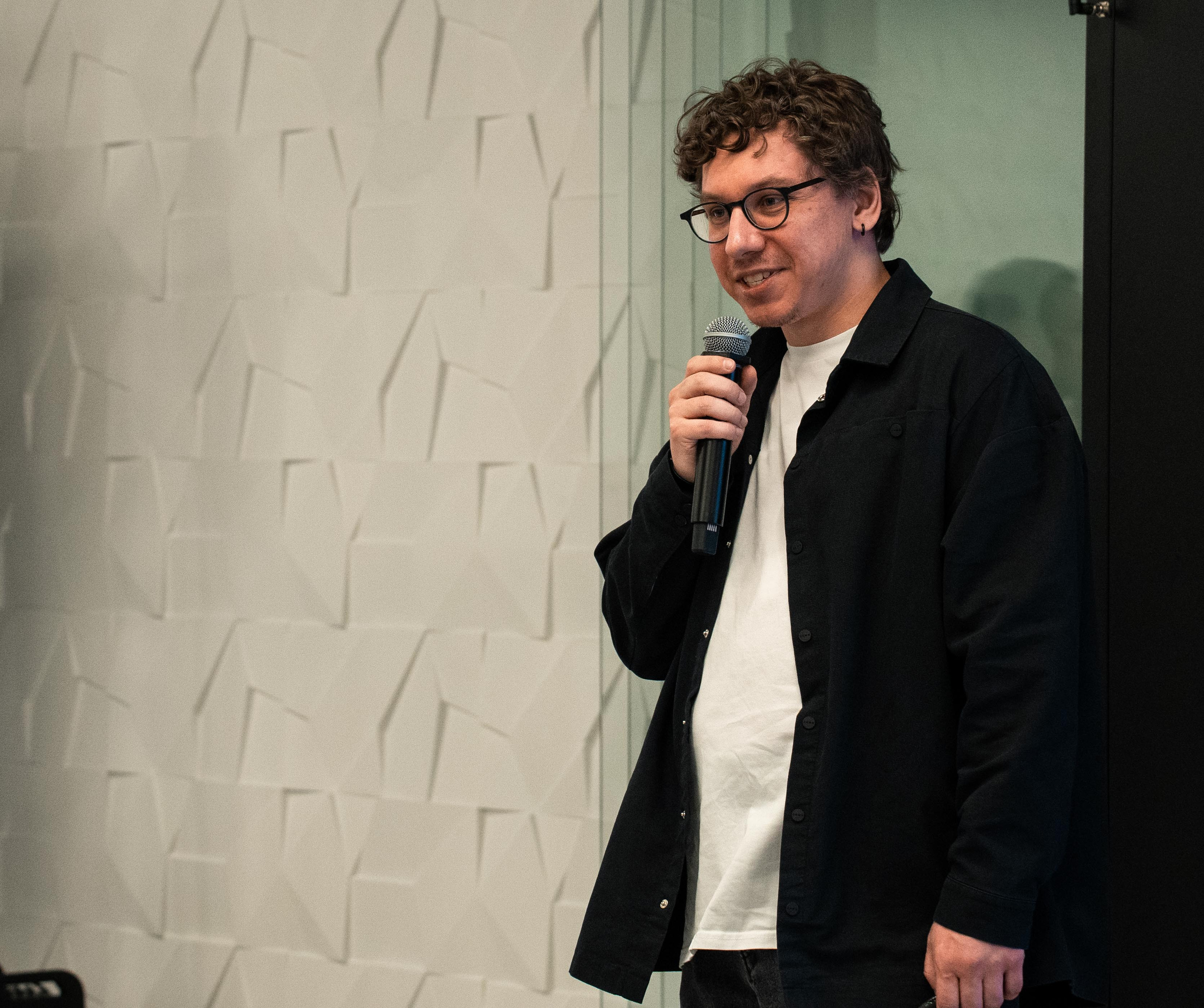 Global Tech Forum 27.03.2026. Коммерческий и художественный фотограф и видеограф в Москве Арсений Тургенев