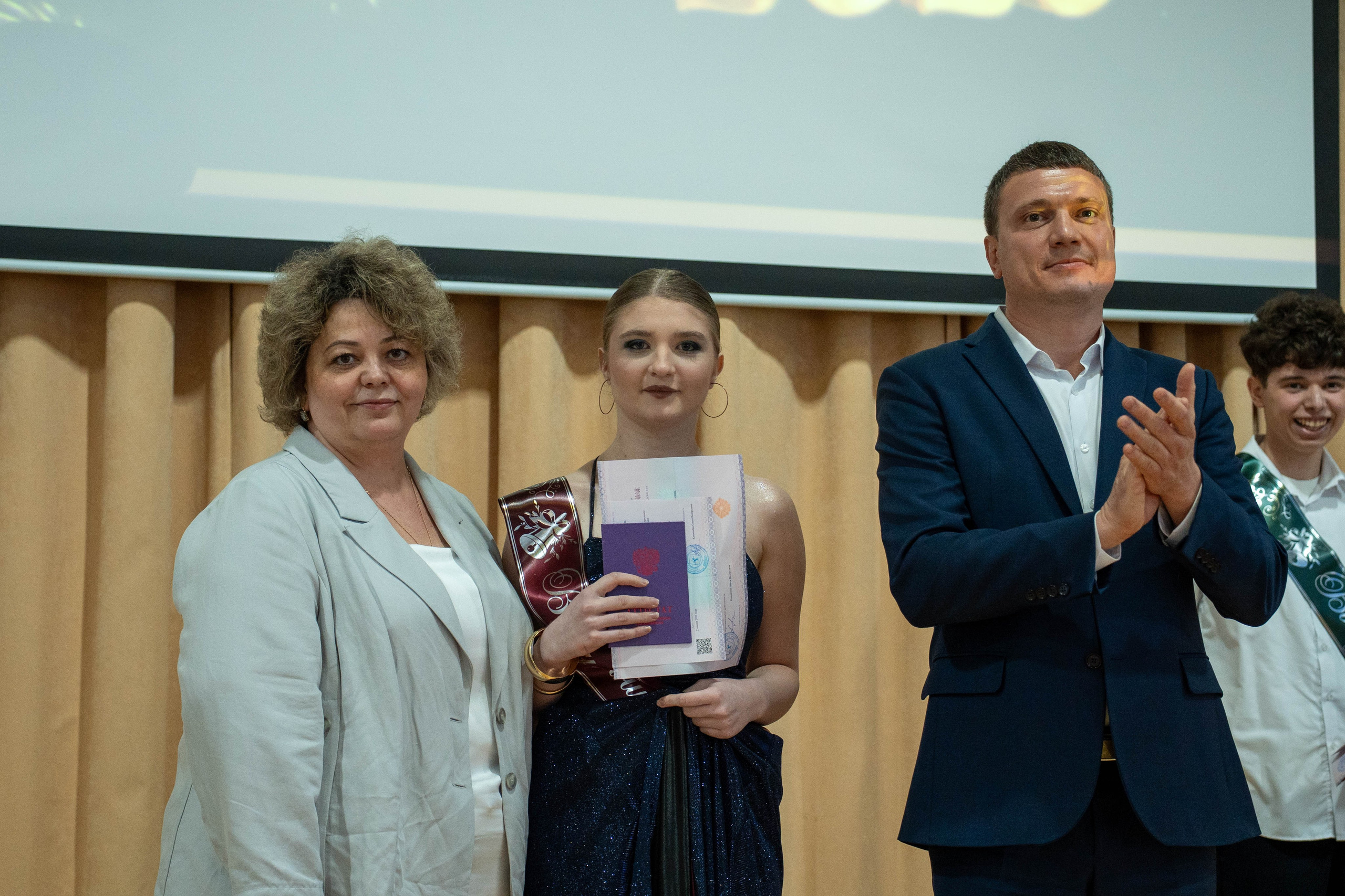Выпускной 26.06.2026. Коммерческий и художественный фотограф и видеограф в Москве Арсений Тургенев