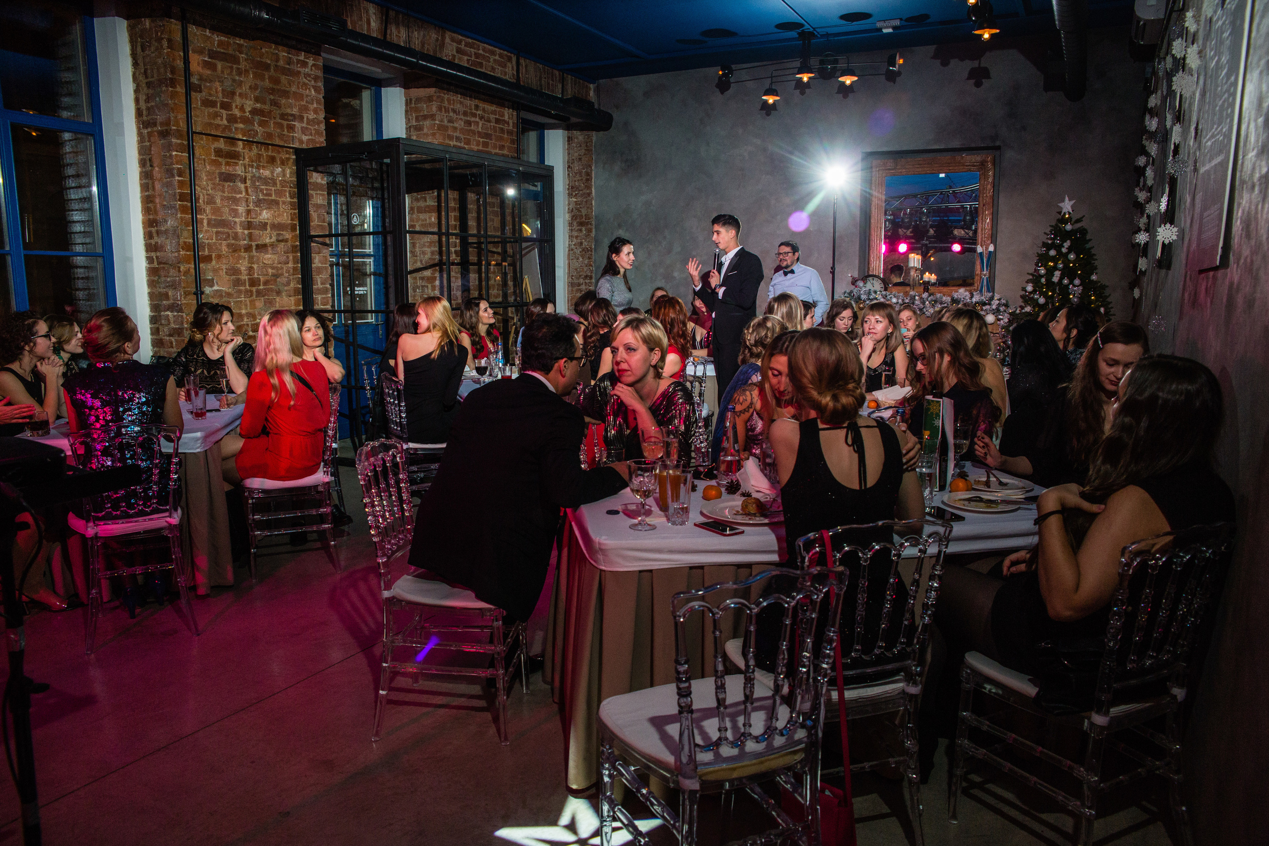 Фотосессия на банкете. Свадебный фотограф в Санкт-Петербурге Евгений Назаров