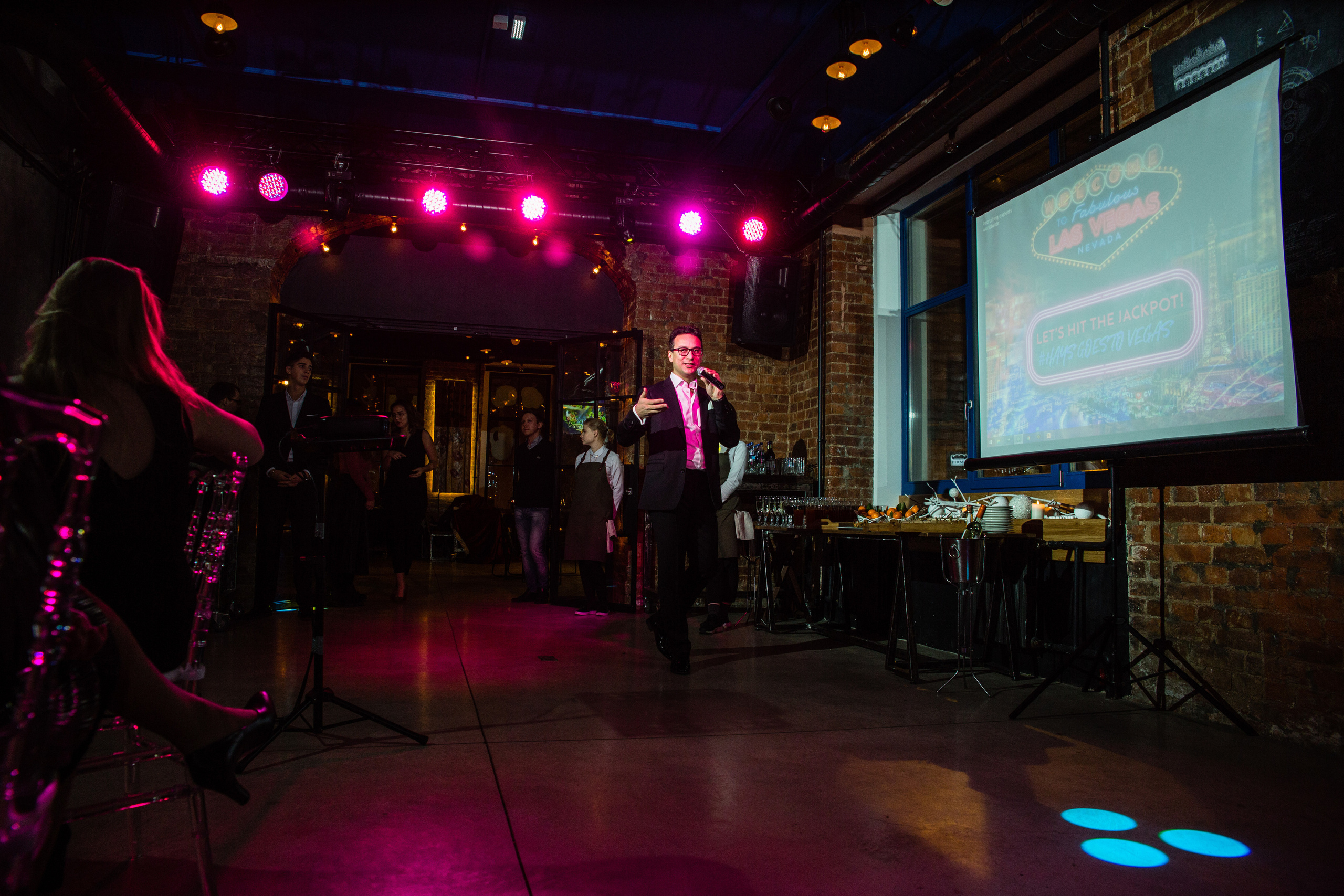 Фотосессия на банкете. Свадебный фотограф в Санкт-Петербурге Евгений Назаров