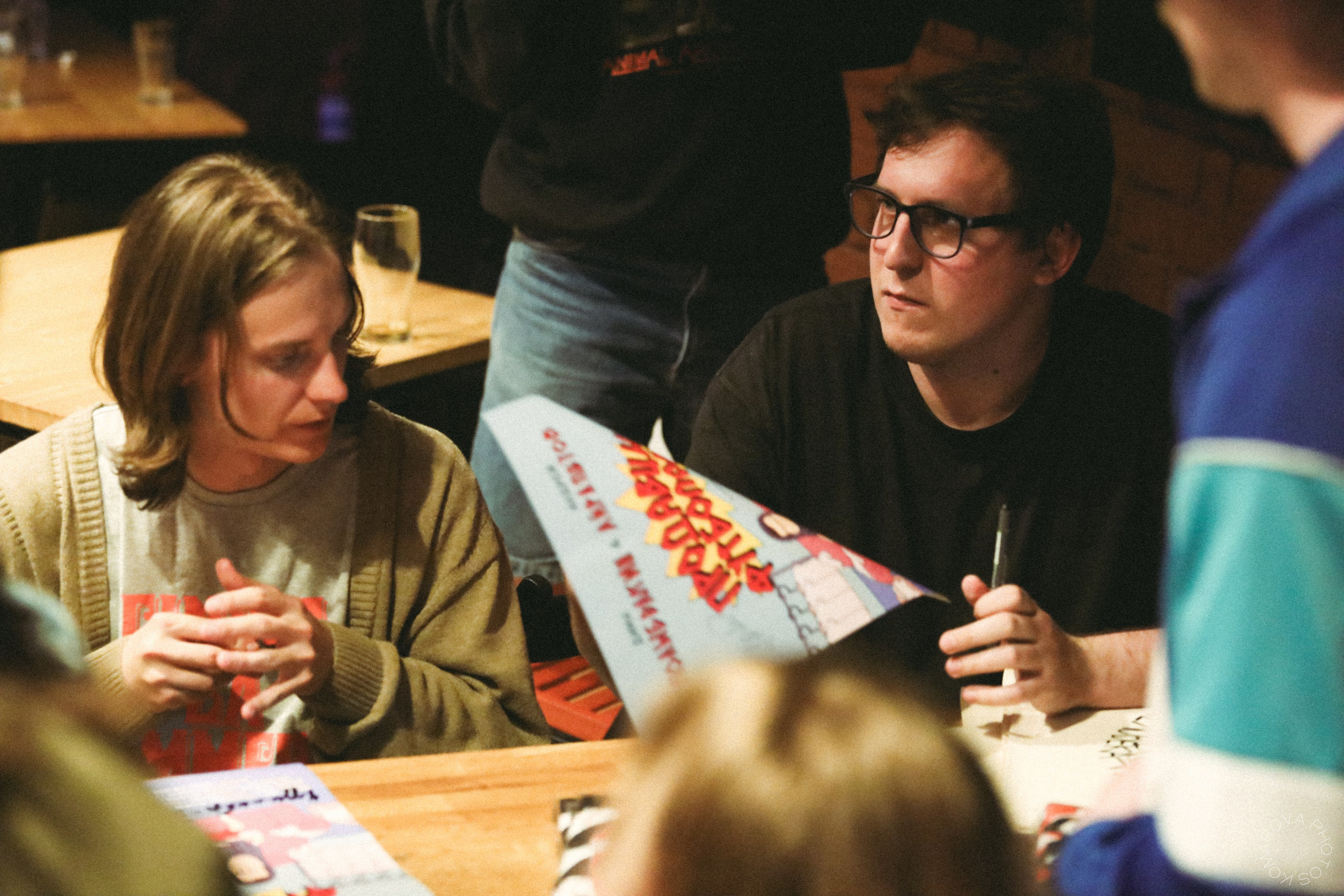 Stand up. Продавцы футболок