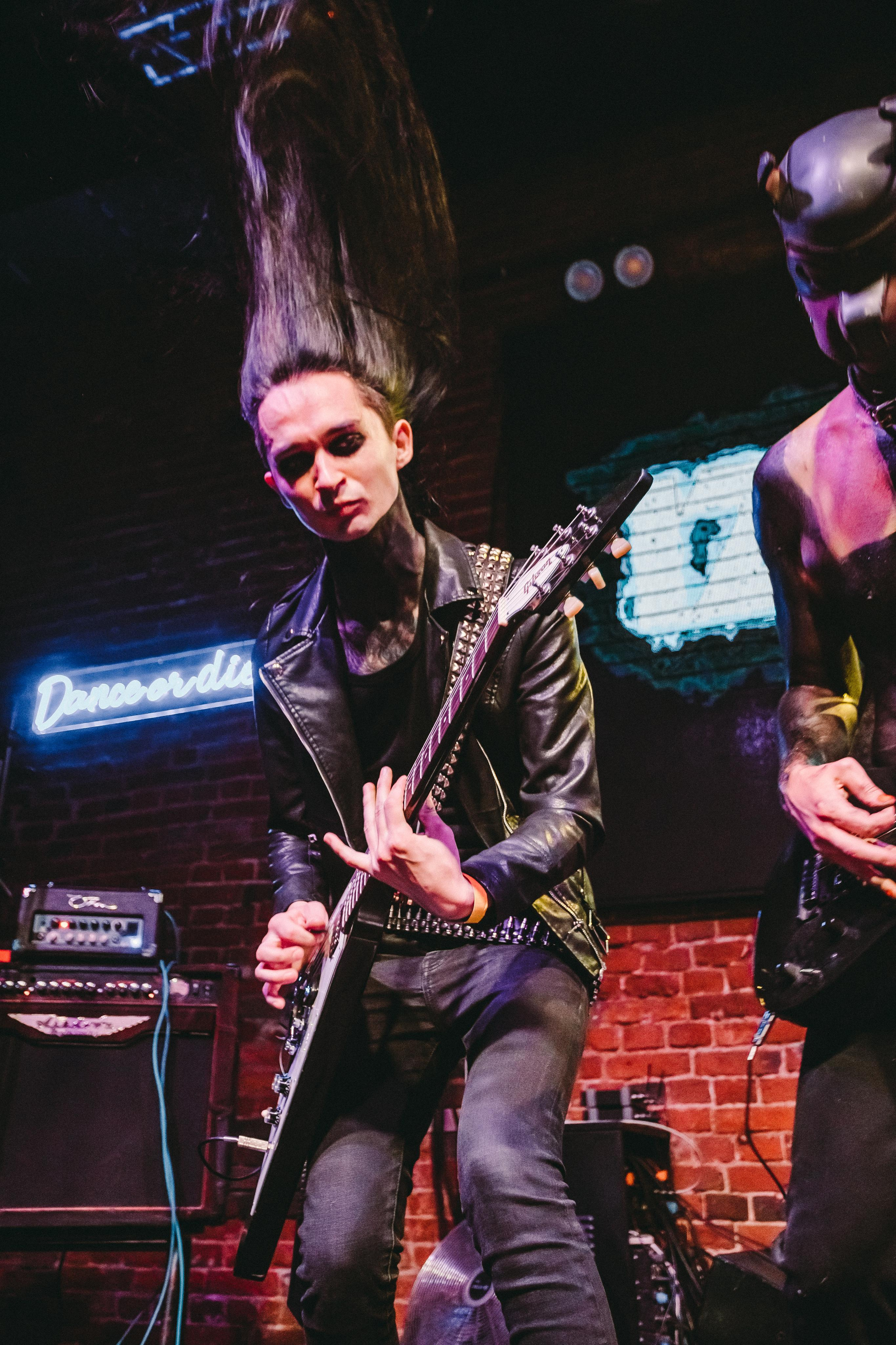 IZIHATE. Photographer Sonkina Tatiana (Tanya Ash)