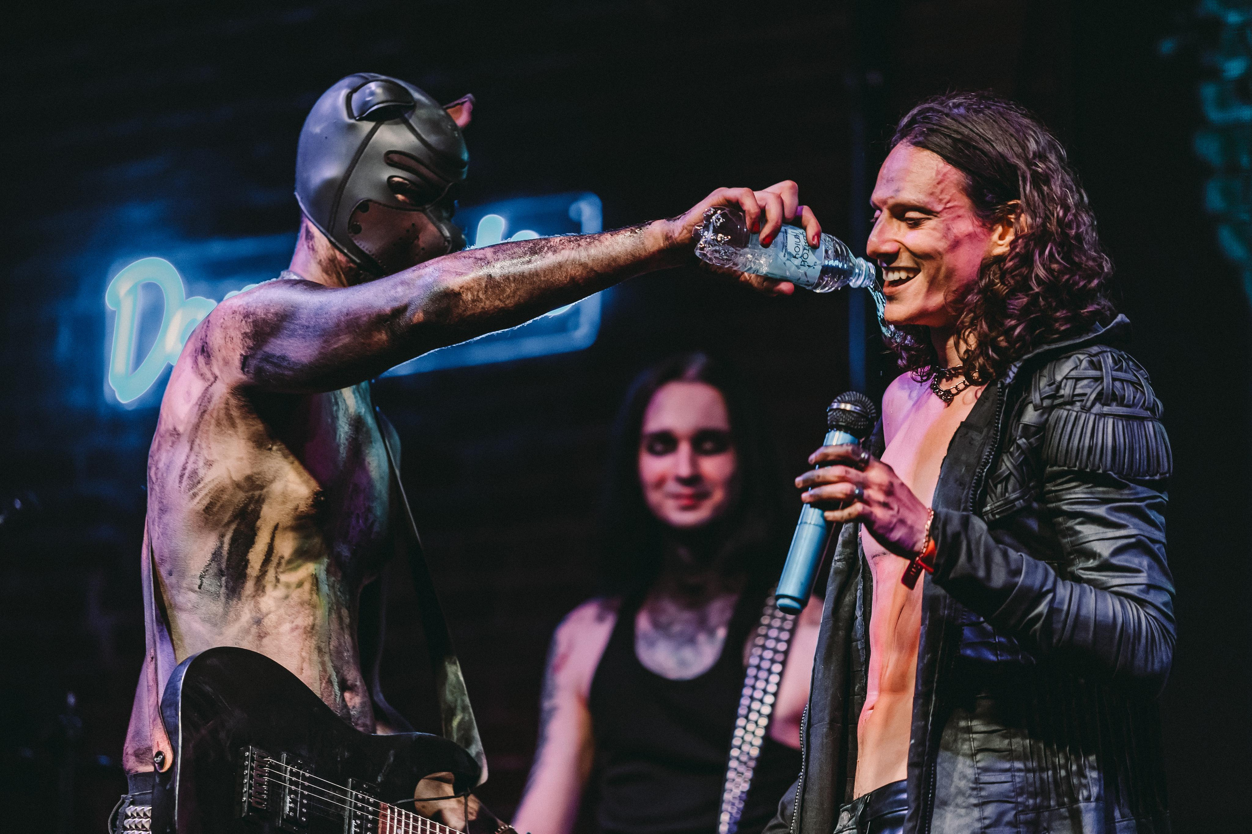 IZIHATE. Photographer Sonkina Tatiana (Tanya Ash)