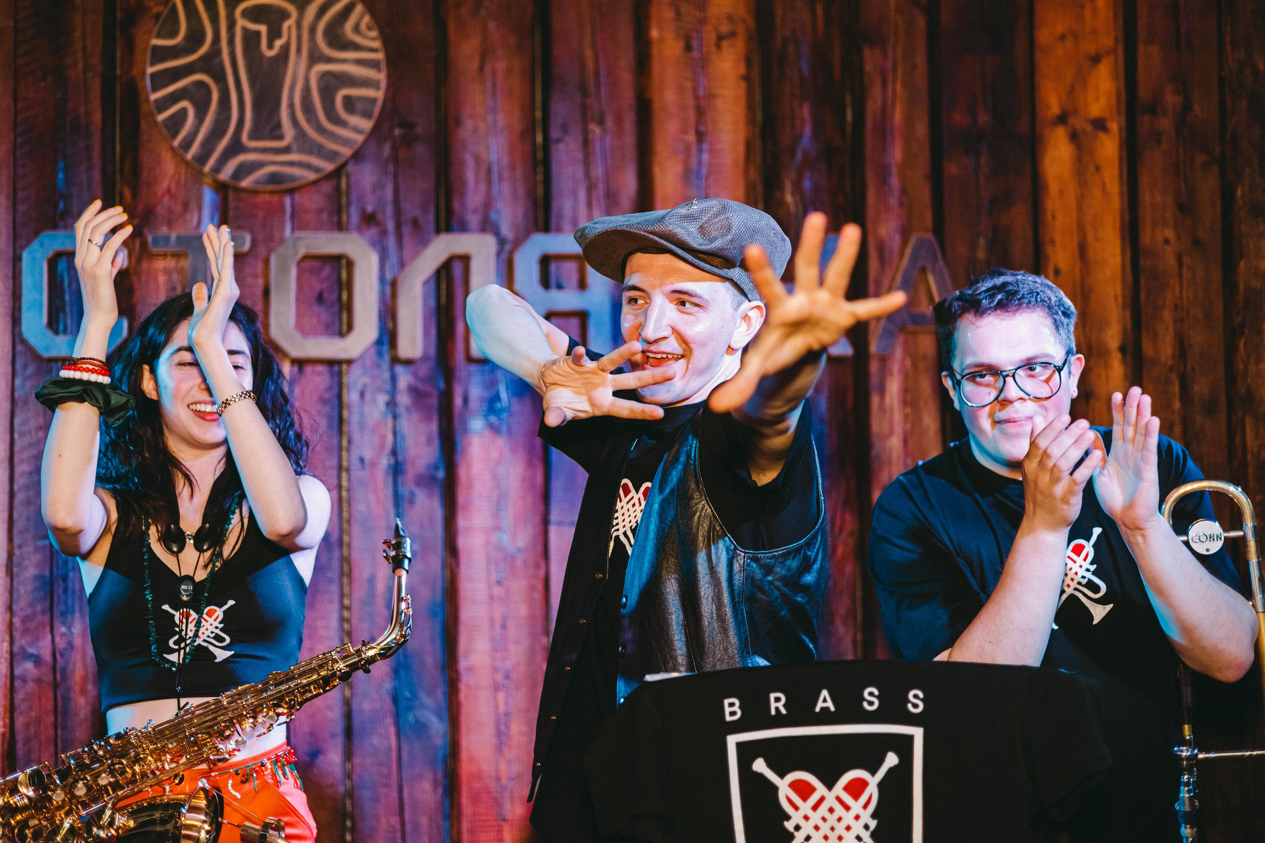 #BRASS NONAME. Фотограф Сонкина Татьяна