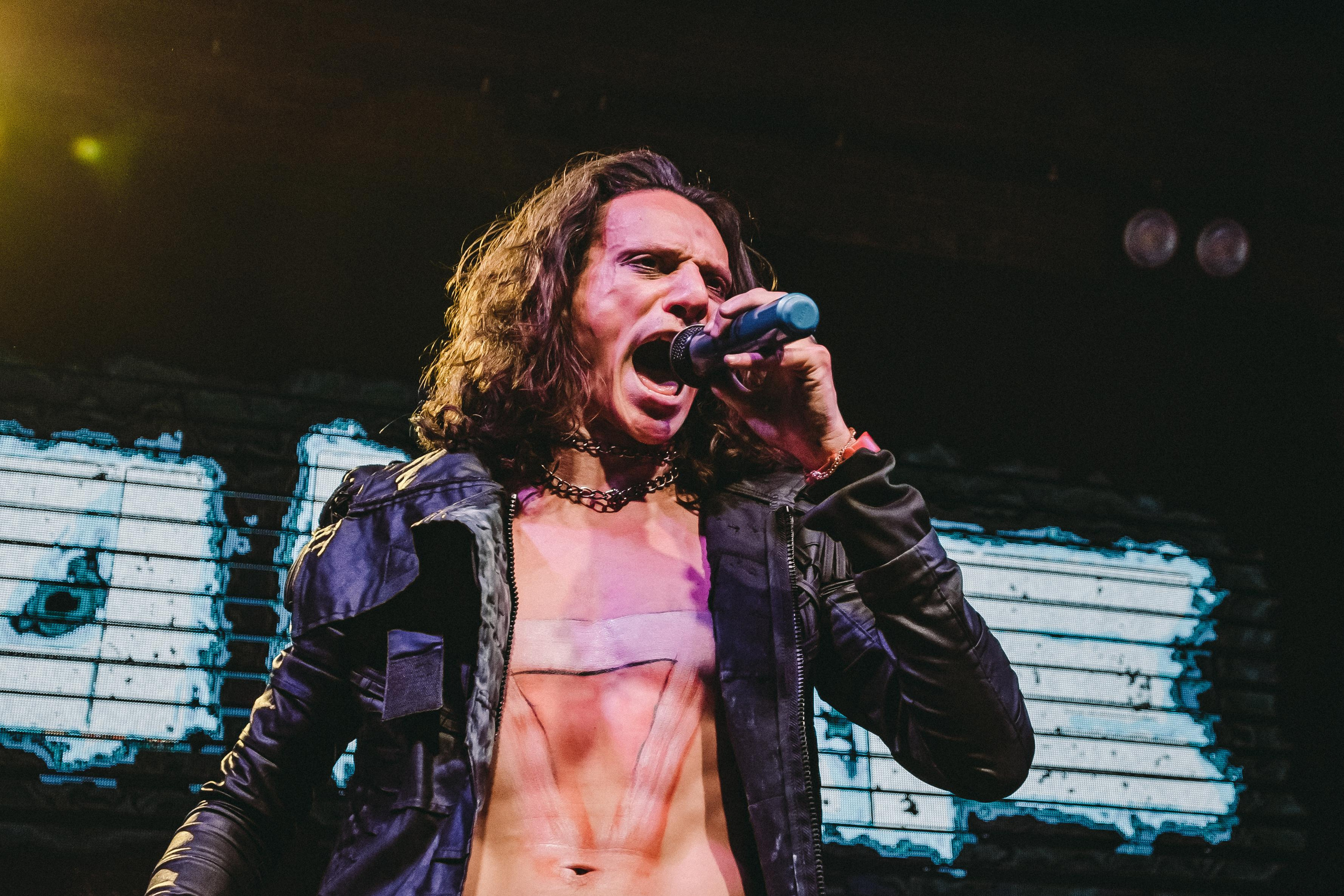 IZIHATE. Photographer Sonkina Tatiana (Tanya Ash)