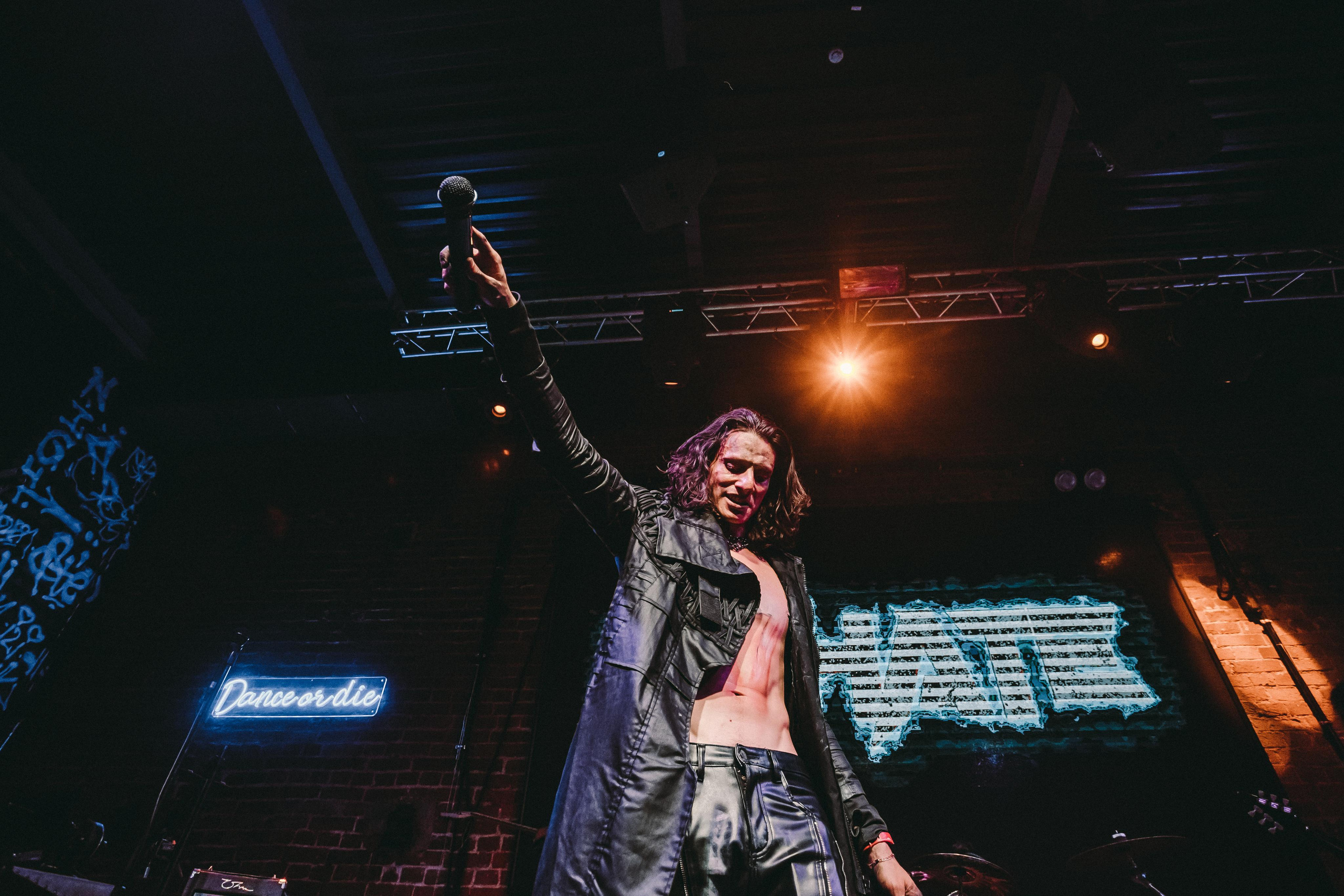 IZIHATE. Photographer Sonkina Tatiana (Tanya Ash)