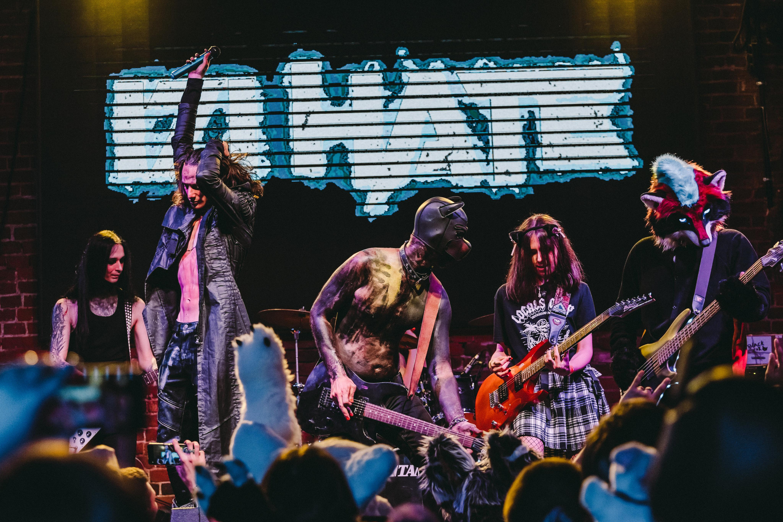 IZIHATE. Photographer Sonkina Tatiana (Tanya Ash)