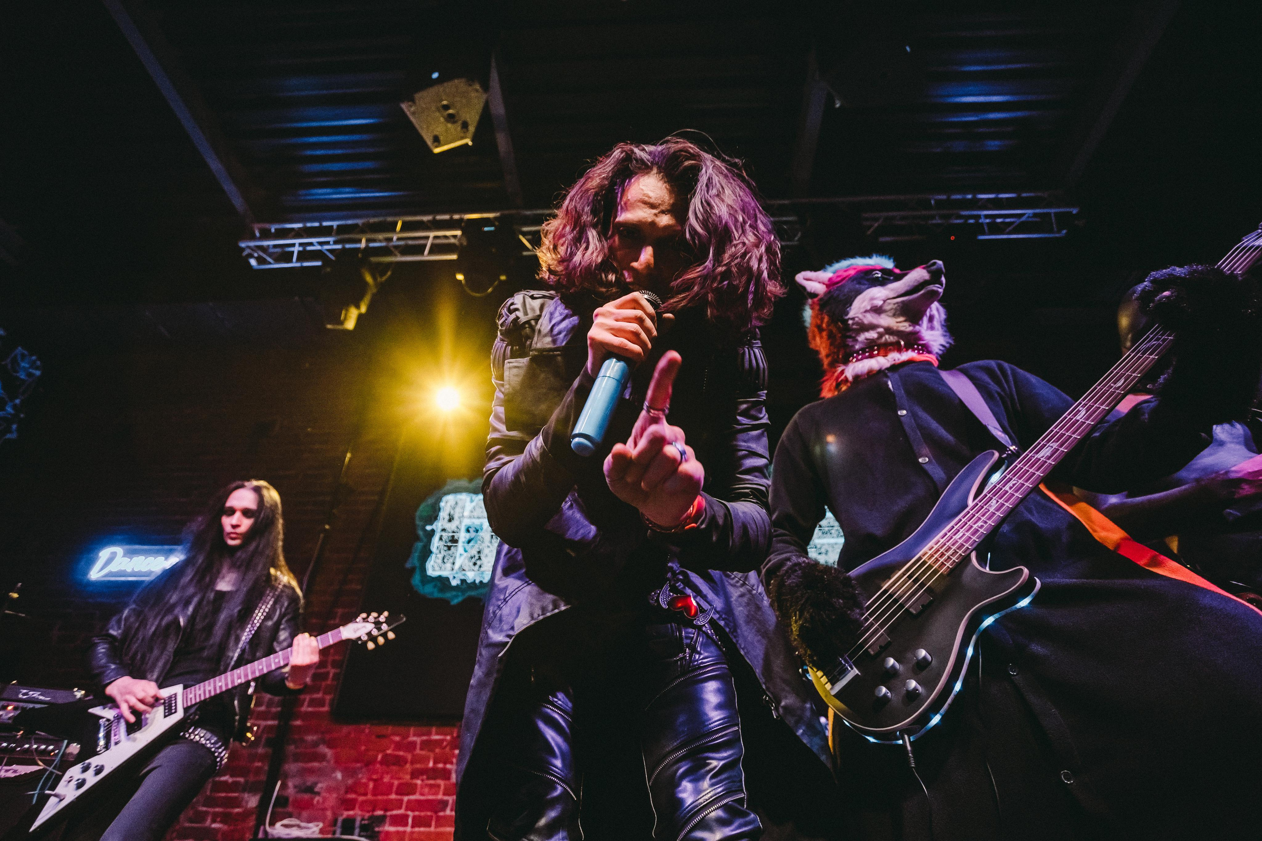 IZIHATE. Photographer Sonkina Tatiana (Tanya Ash)