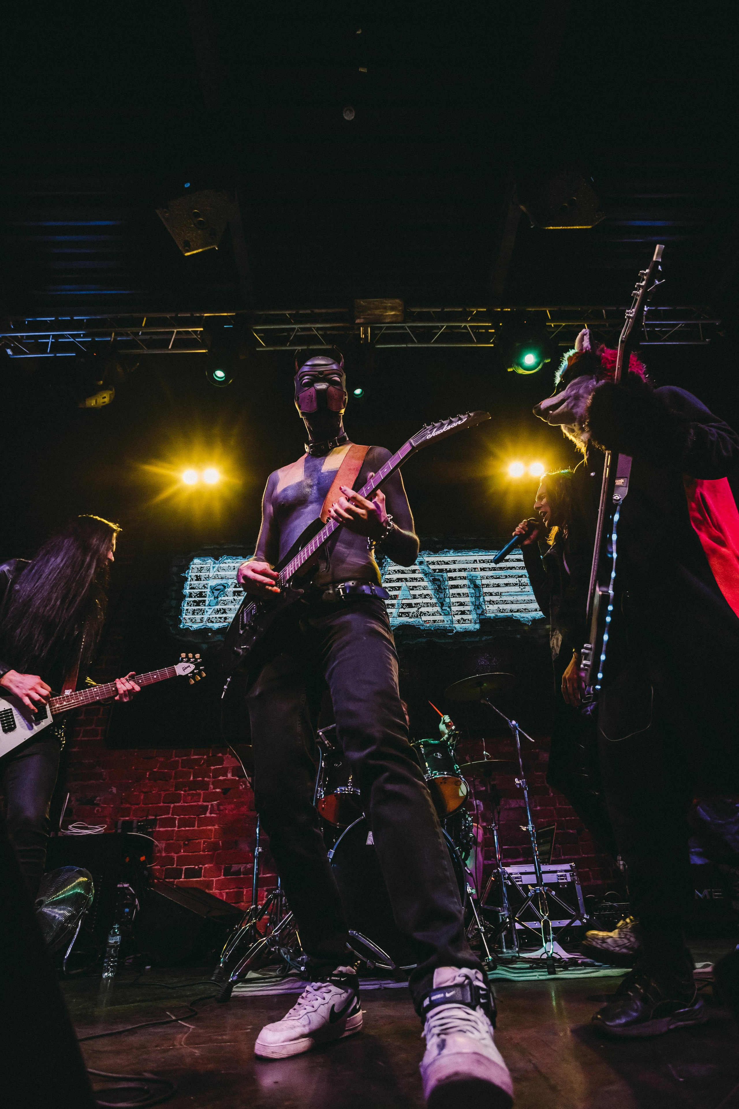 IZIHATE. Photographer Sonkina Tatiana (Tanya Ash)