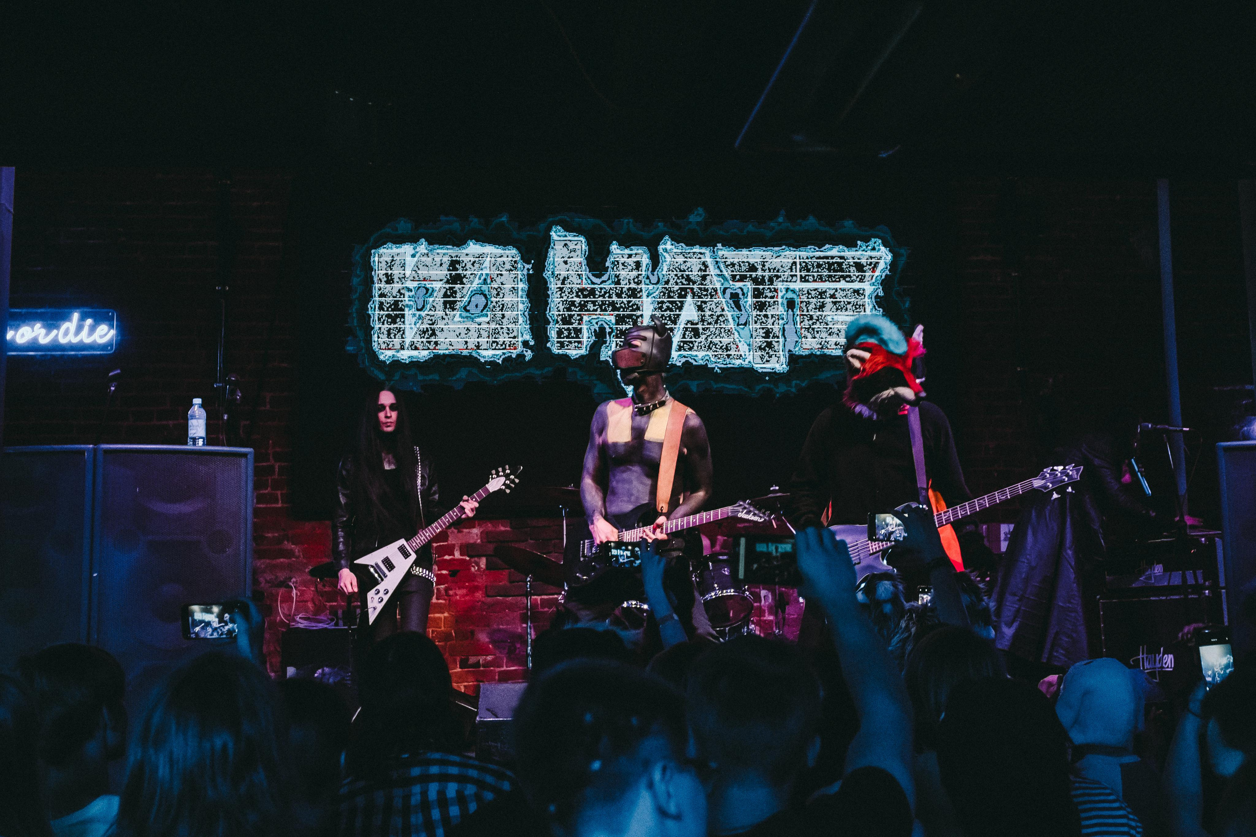 IZIHATE. Photographer Sonkina Tatiana (Tanya Ash)