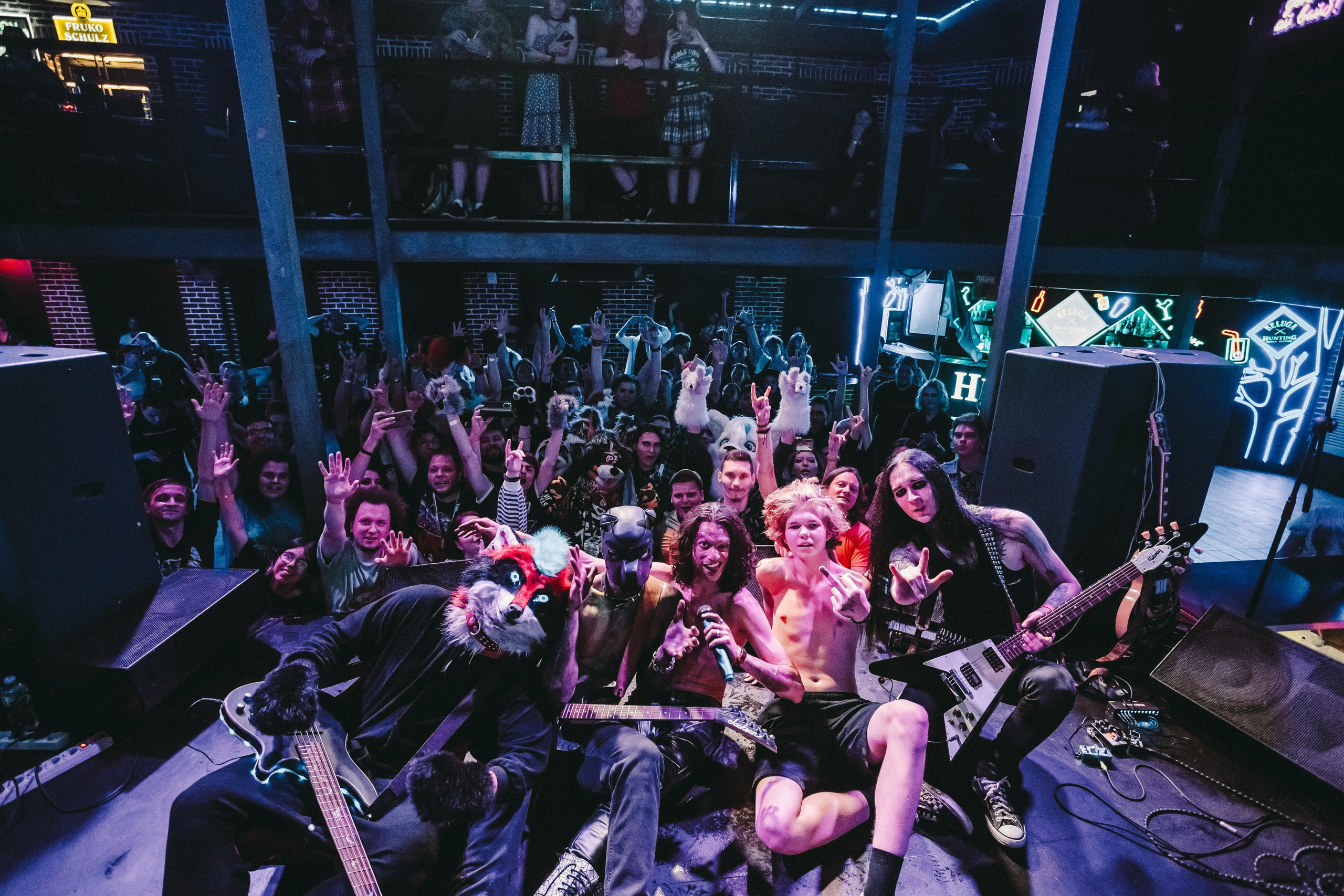 IZIHATE. Photographer Sonkina Tatiana (Tanya Ash)