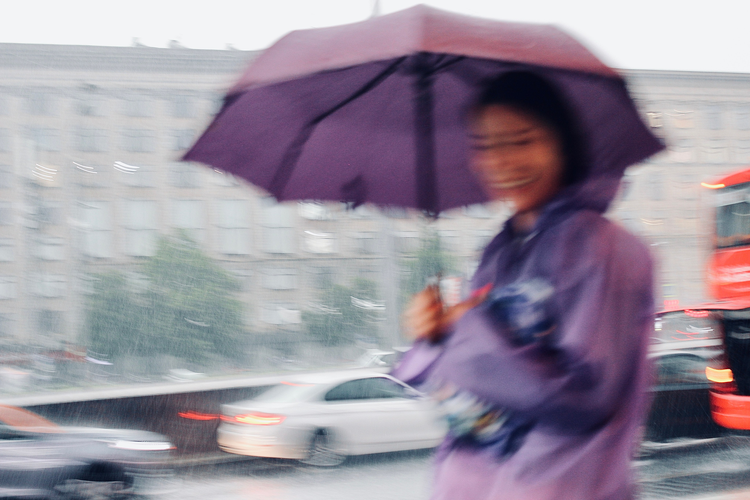 The rain caught us / Moscow 2024. POLINA MÔMOT