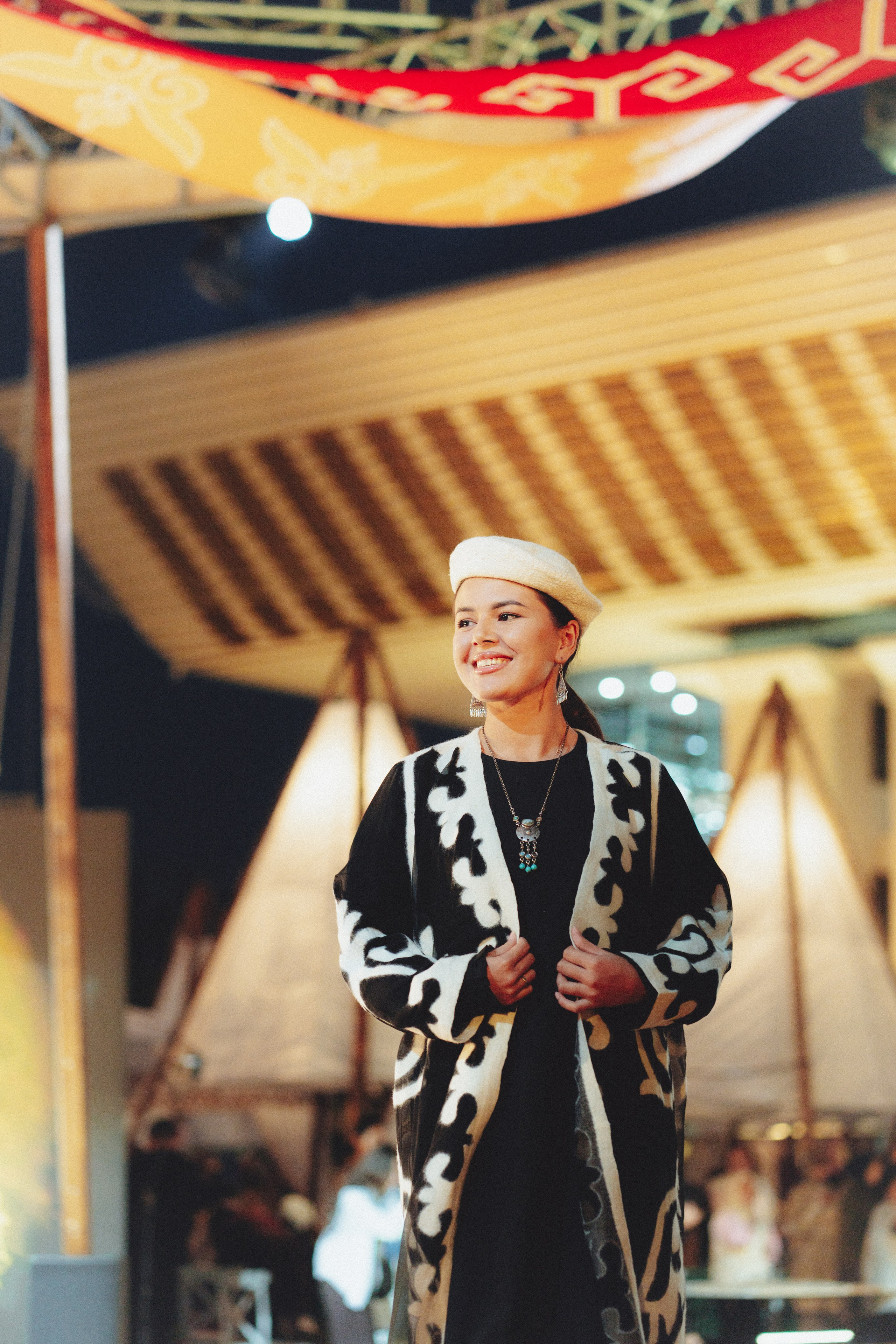 ETHNIC FASHION SHOWS / THE PODIUM