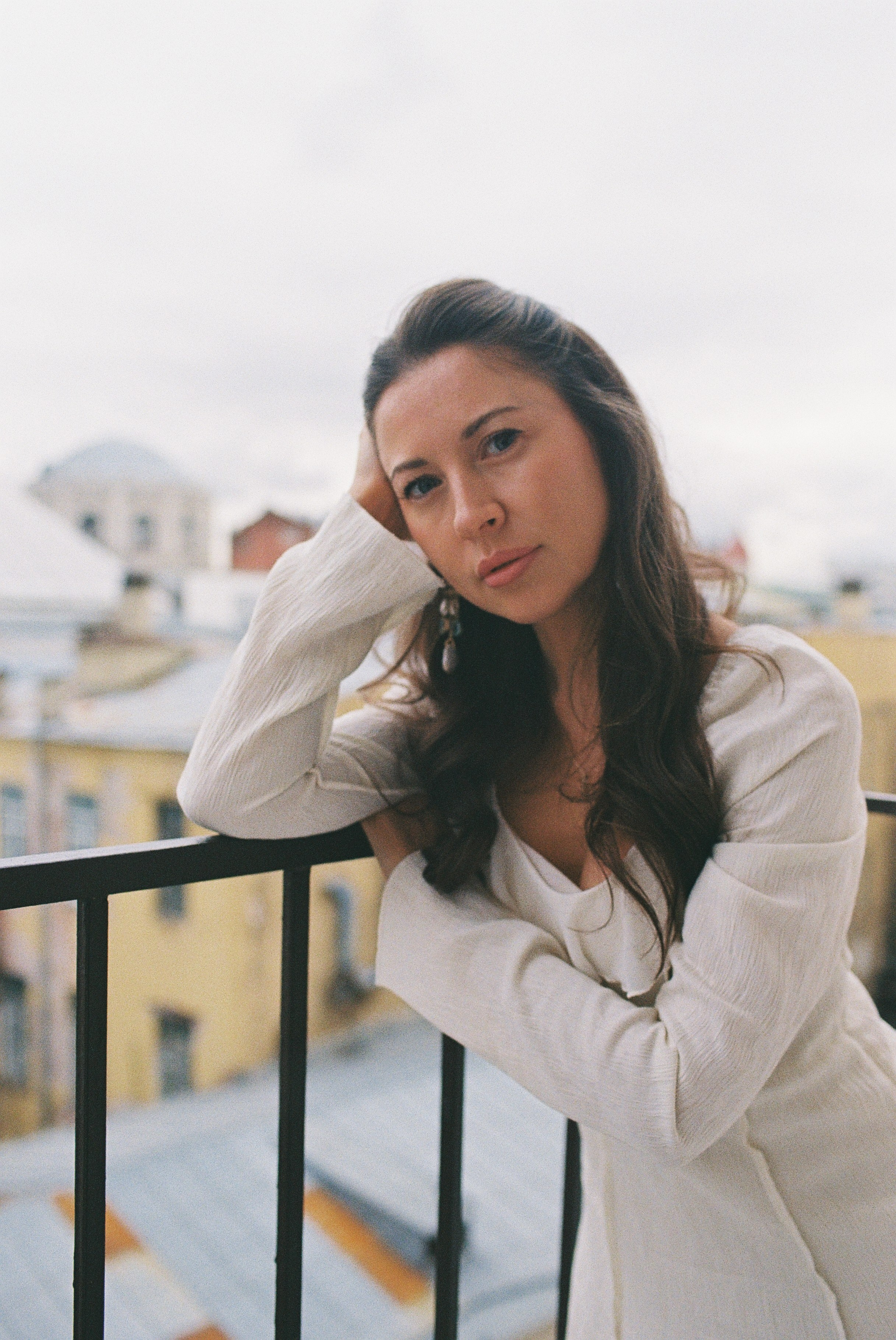 Лиза пленка белая. Семейный фотограф в Москве Алевтина Носова