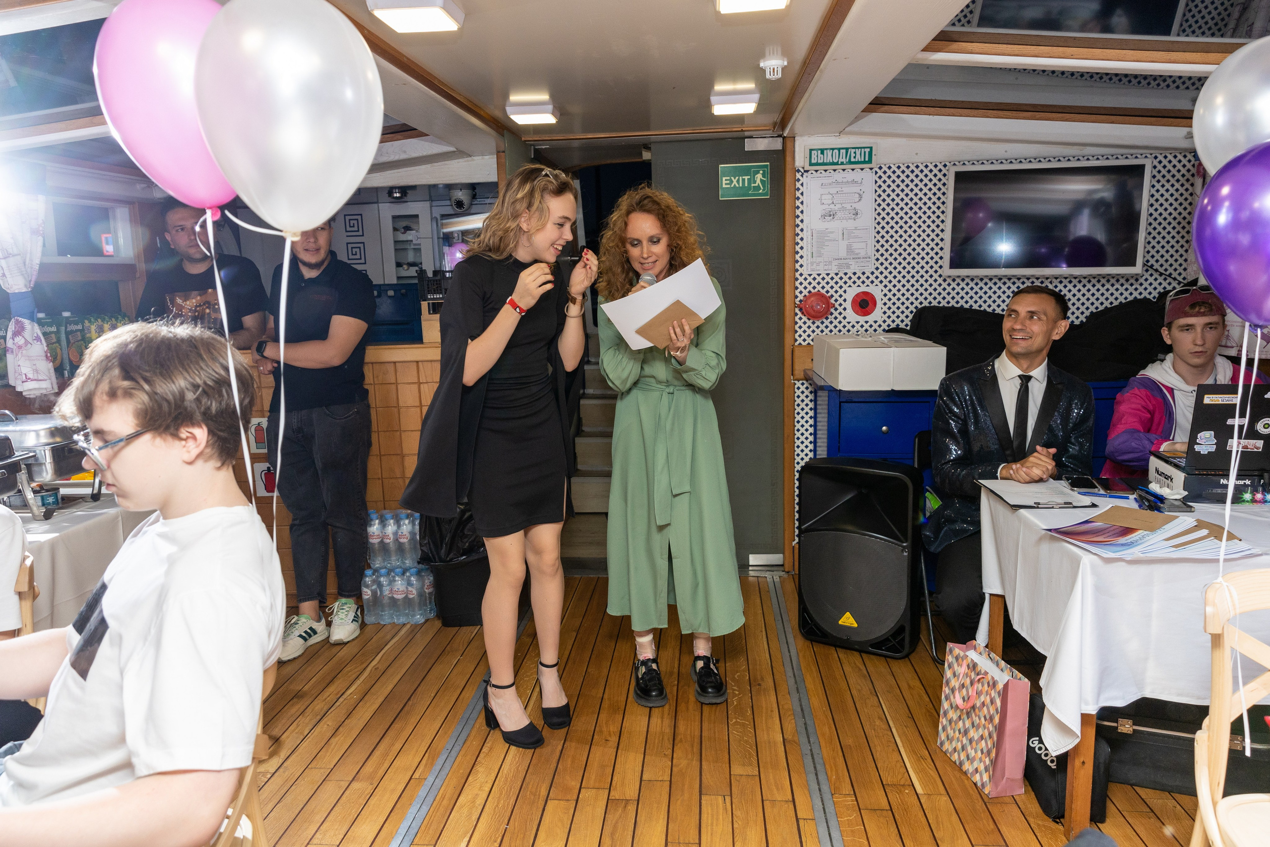 Выпускной на караблике 9 класс. Фотограф в Санкт-Петербурге Закута Ольга