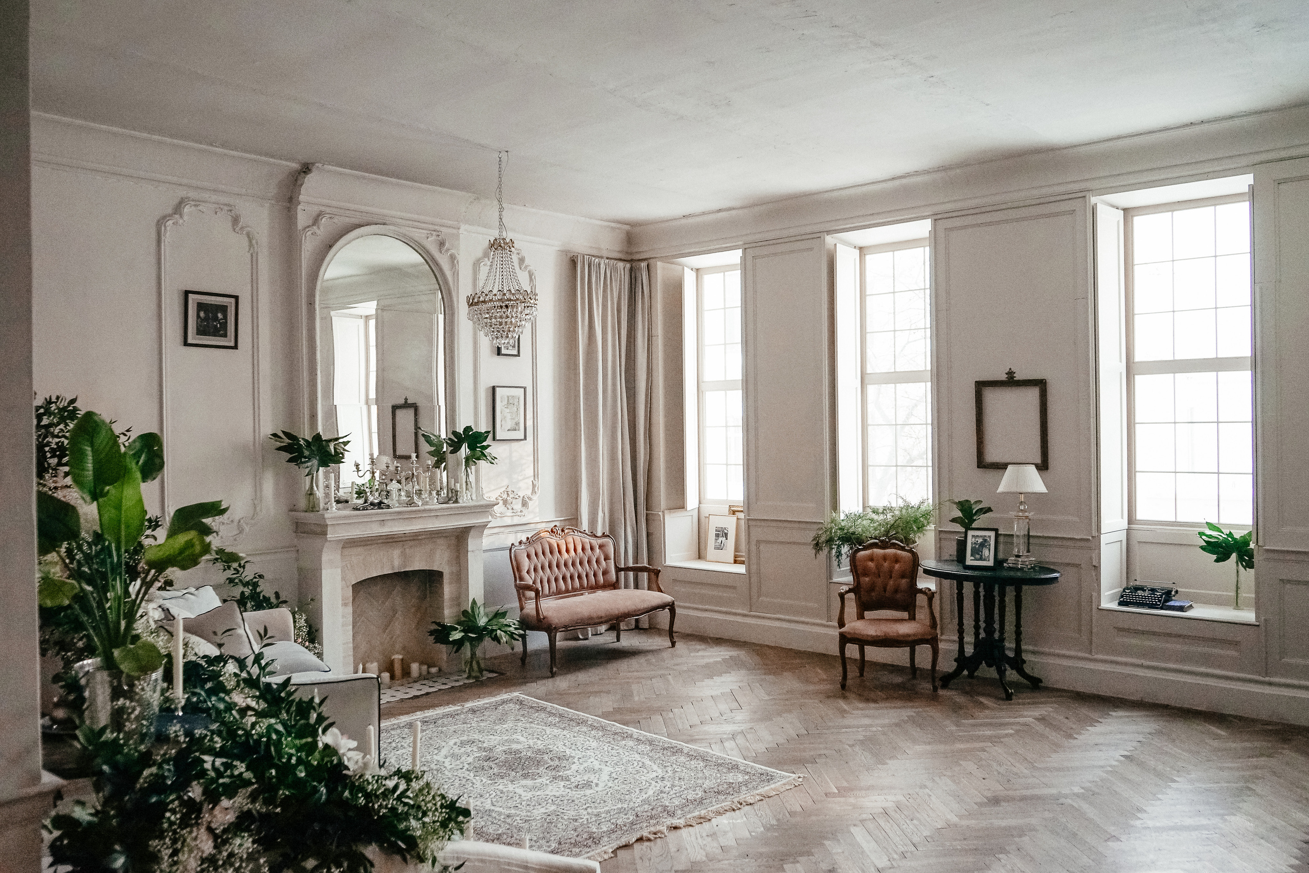 Fineart — Большой зал. Фотостудия Fineart — Новогодние фотосессии Тюмень