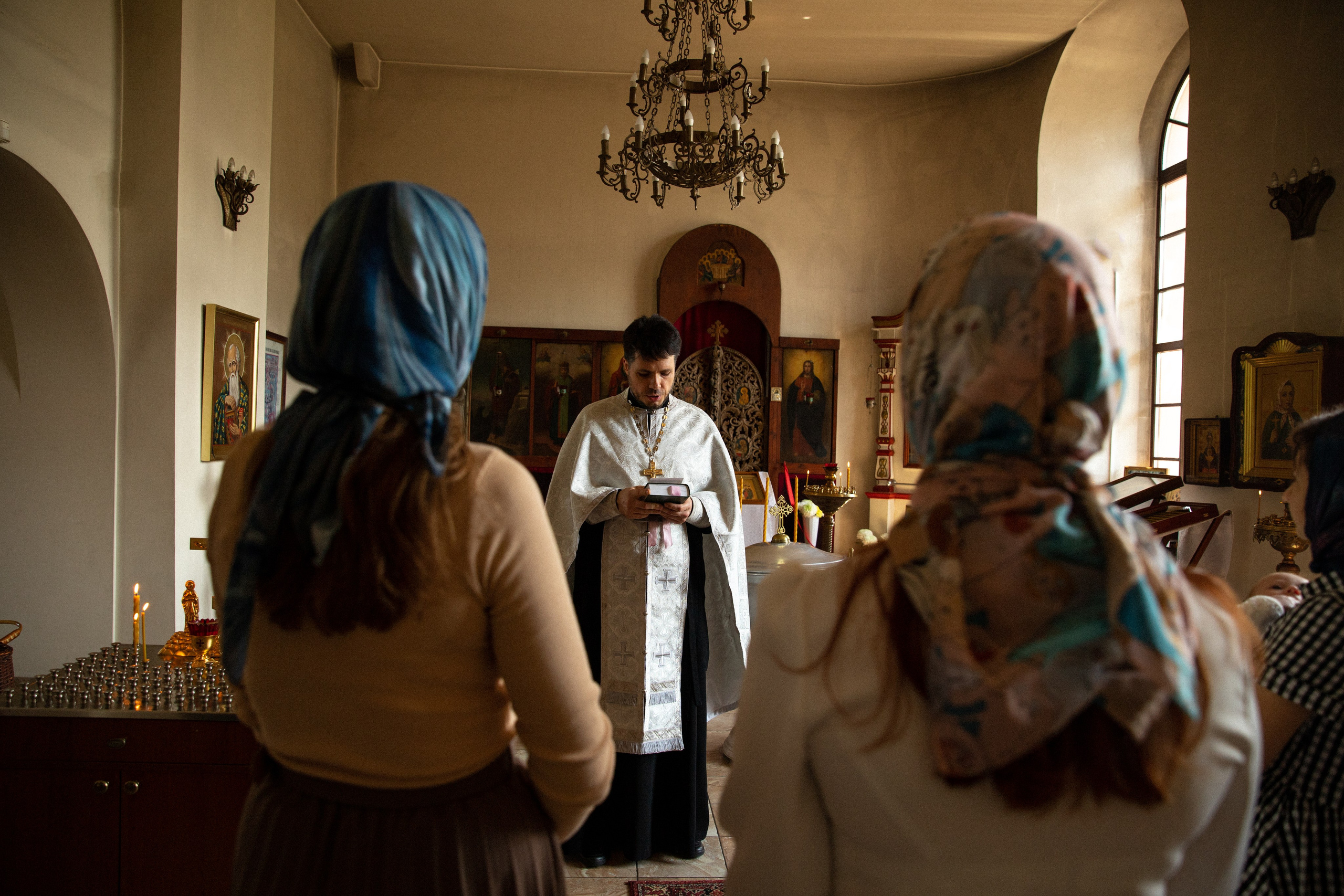 Крещение Марии. Фотограф на крещение в Рязани. Семейный фотограф