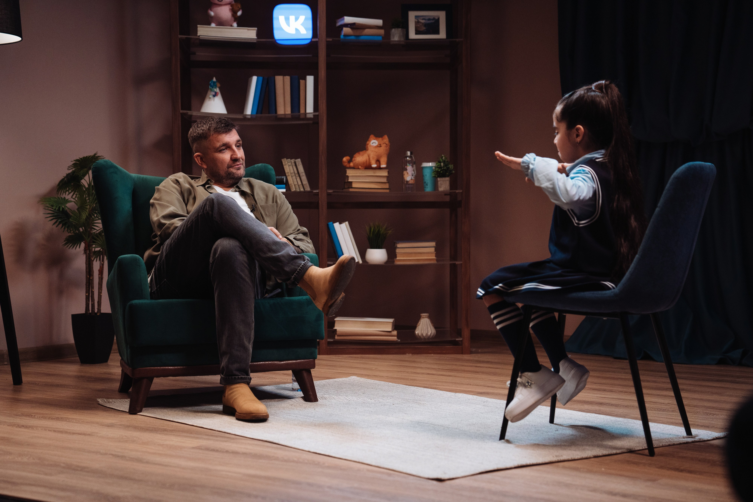 Шоу — Кто здесь папа?