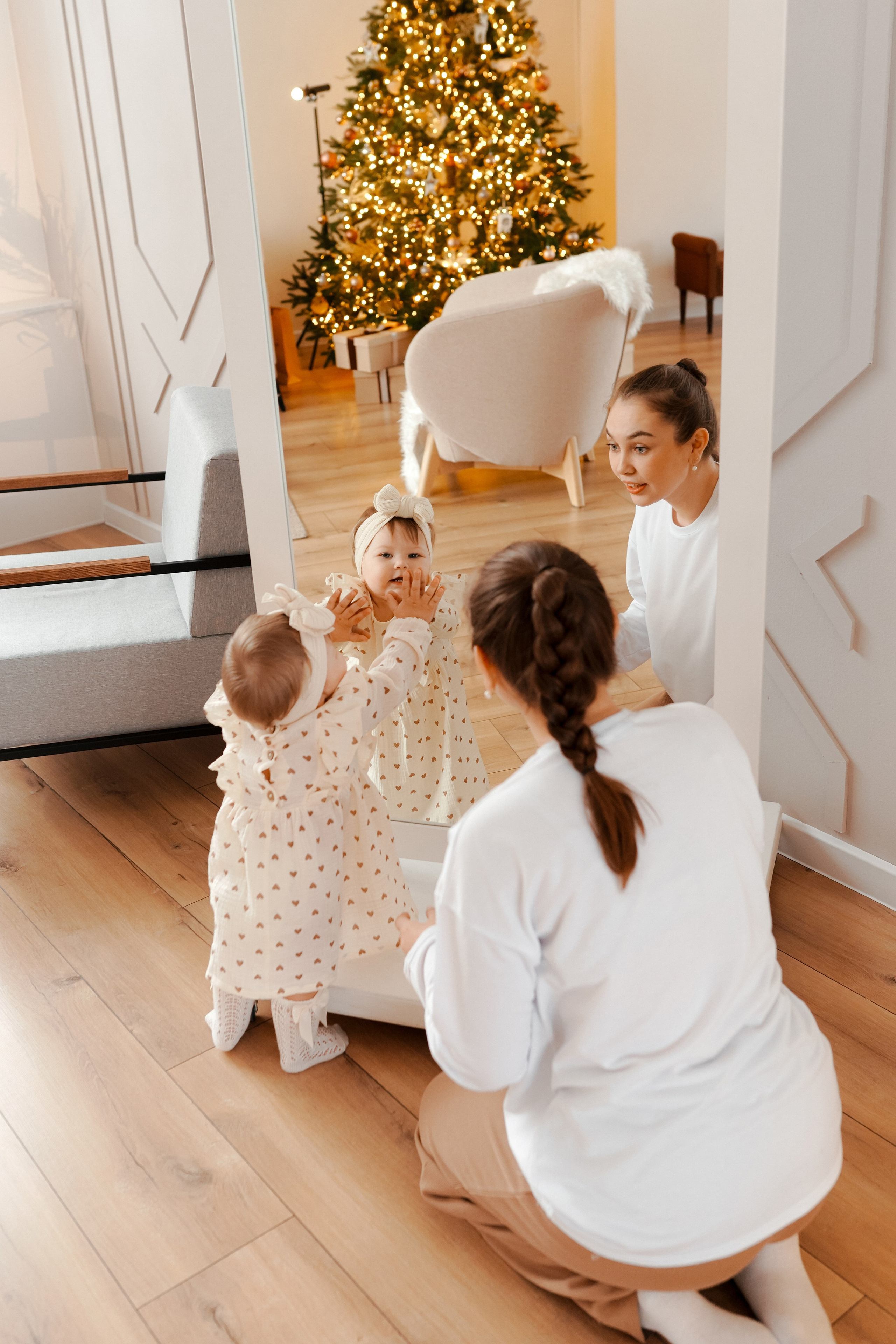 Семейная новогодняя фотосъемка в студии. Фотограф Ким Наталья в Красноярске