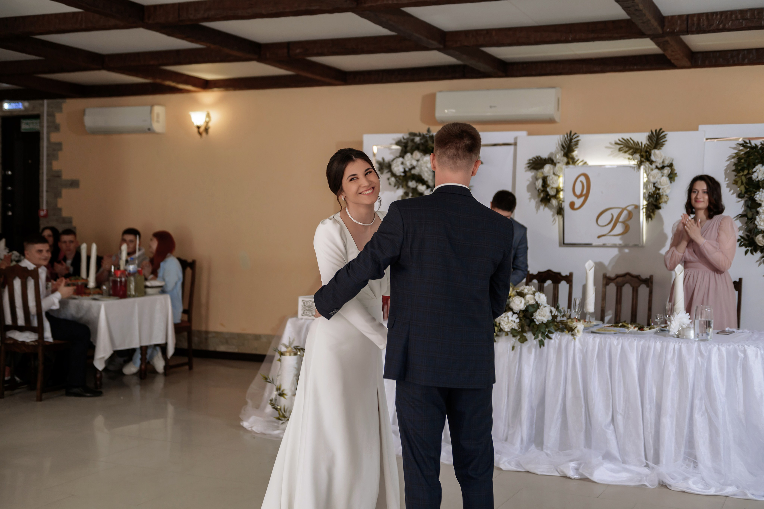 Эдуард и Виктория. Свадебный фотограф Белгород Валуйки Старый Оскол Воронеж