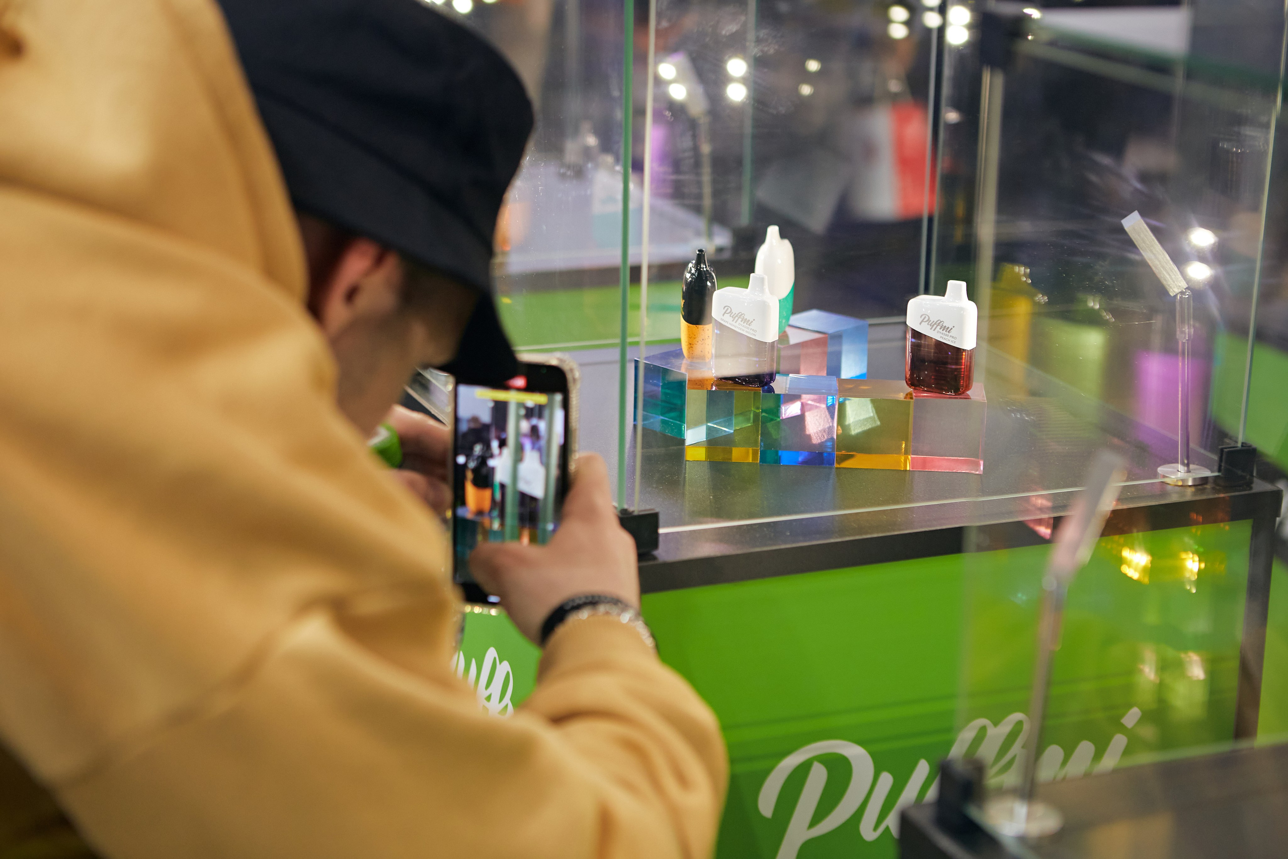 PUFFMI на Global Vape Expo. Фотограф Андрей Егоров