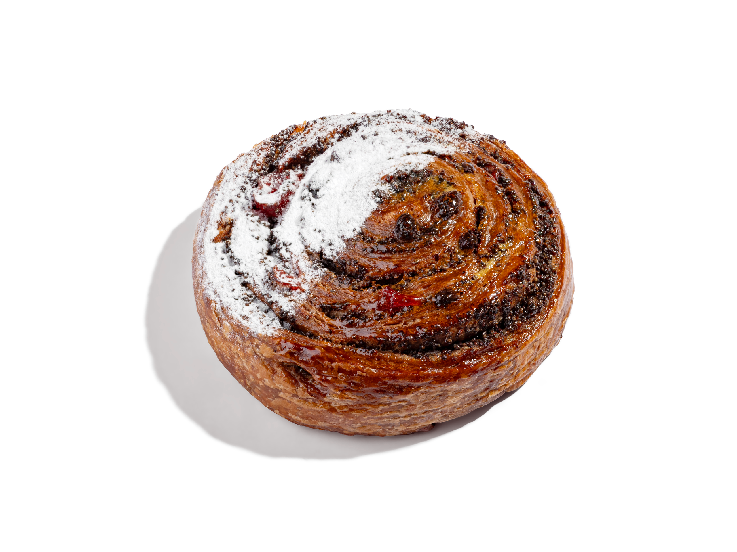 УЛИТКА МАКОВАЯ - 350Р. Шоколадная улитка из слоеного теста с маковой начинкой и сочной вымоченой вишней. Украшена темным шоколадом