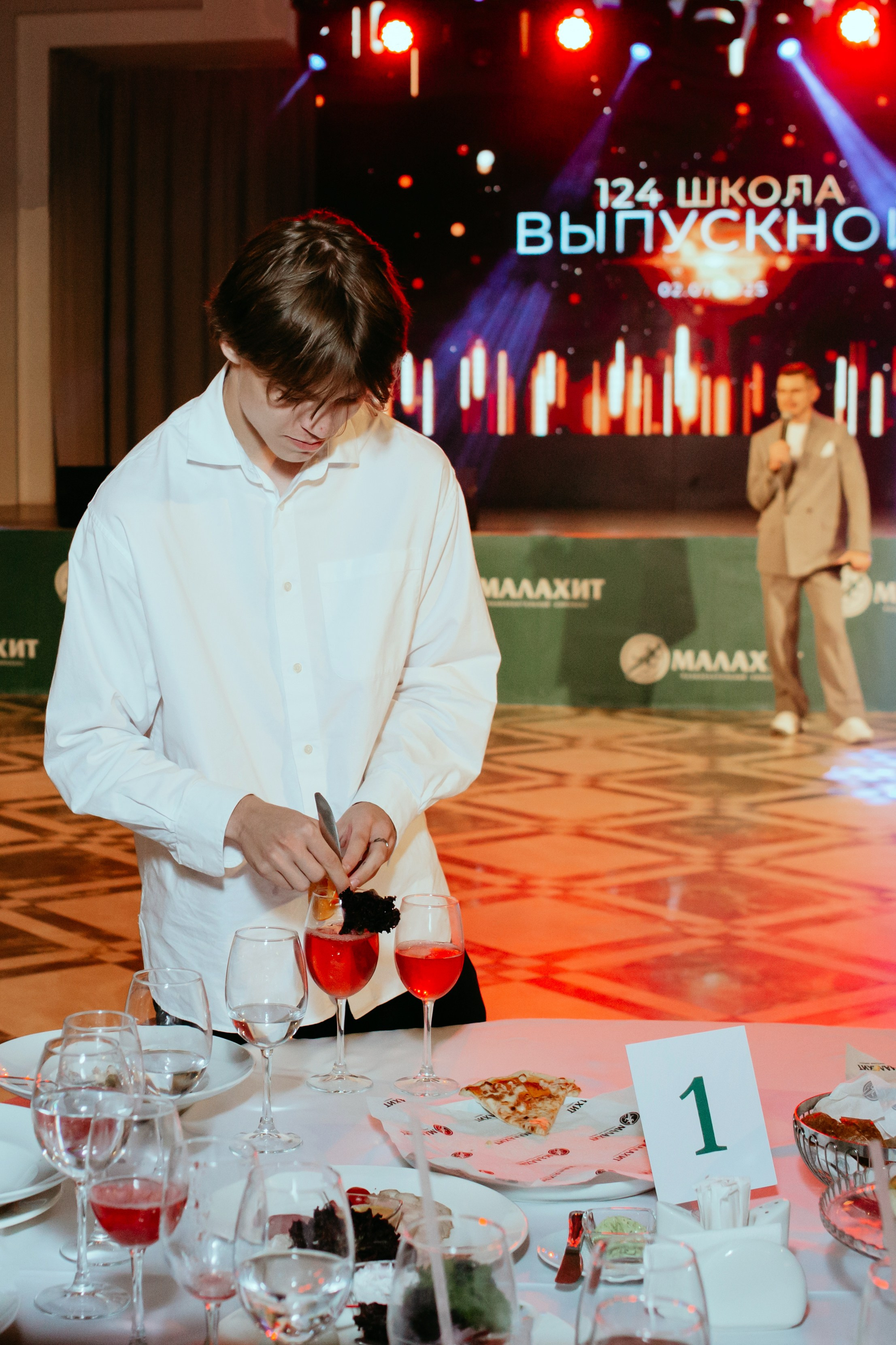 Выпускной 2025 (9класс) 124 школа. Фотограф в Челябинске Ополихина Анна