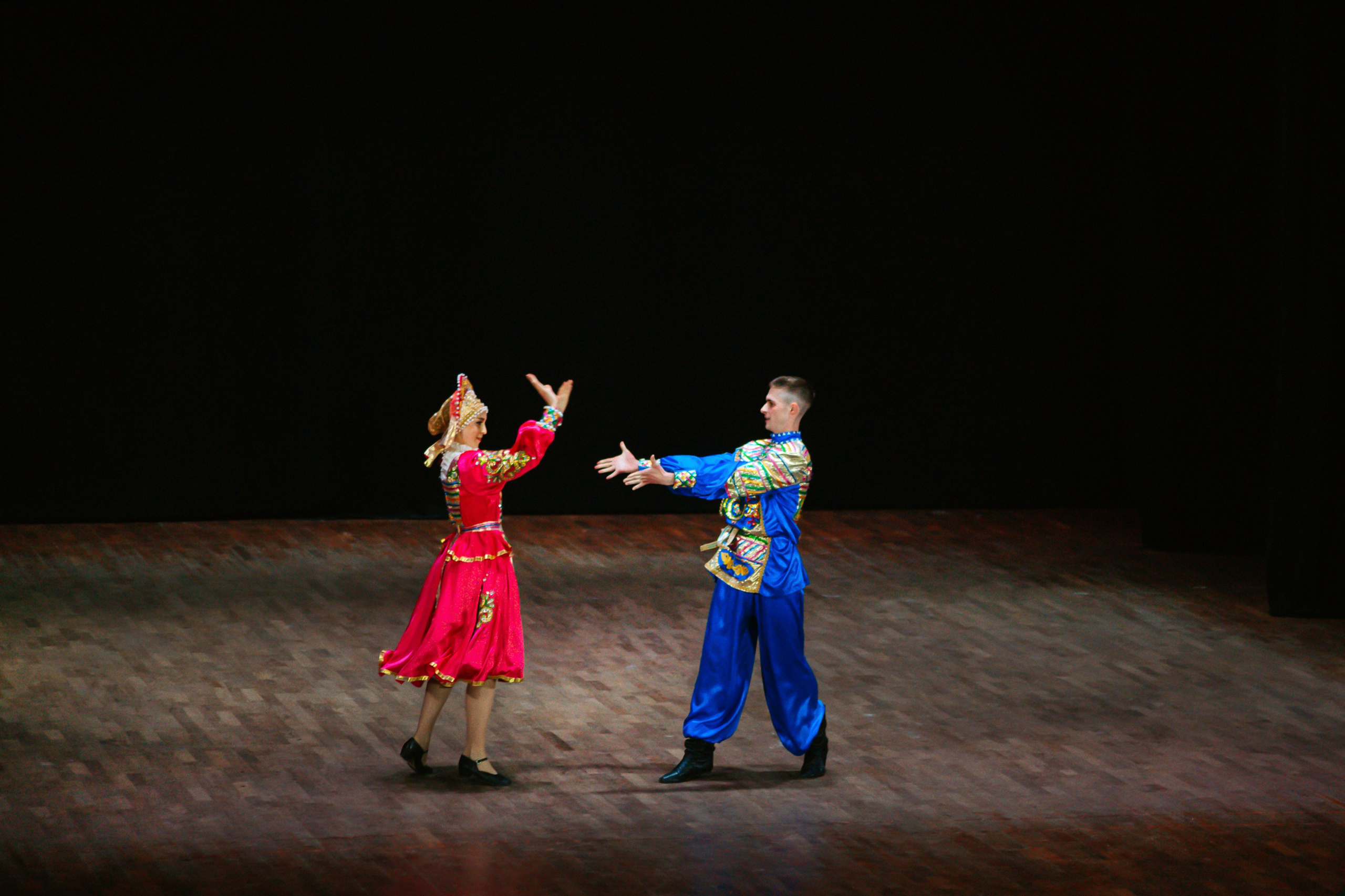 «Уральский сувенир». Концерт танцевальной студии. Фотограф в Челябинске Ополихина Анна