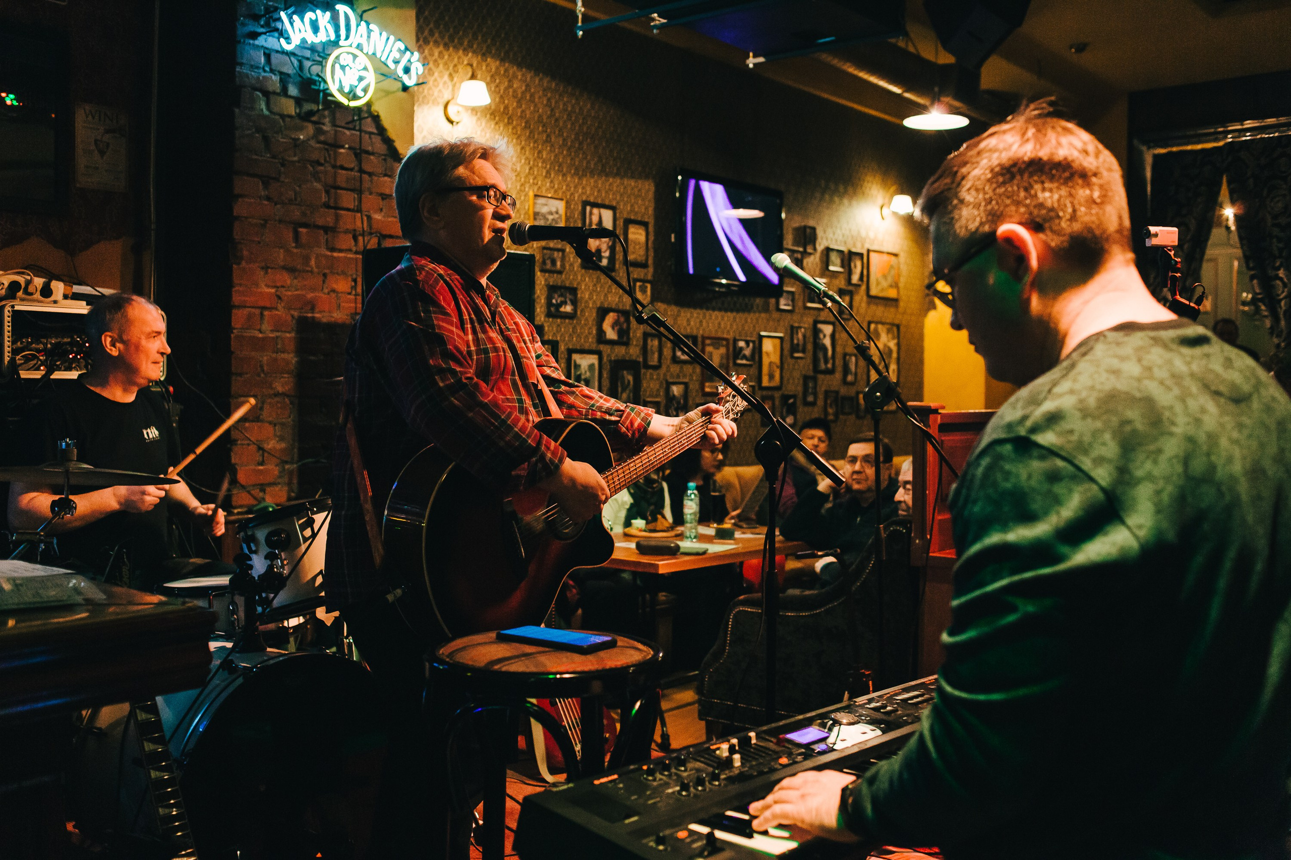 Томас 2023 The Бочка pub. Фотограф в Челябинске Ополихина Анна