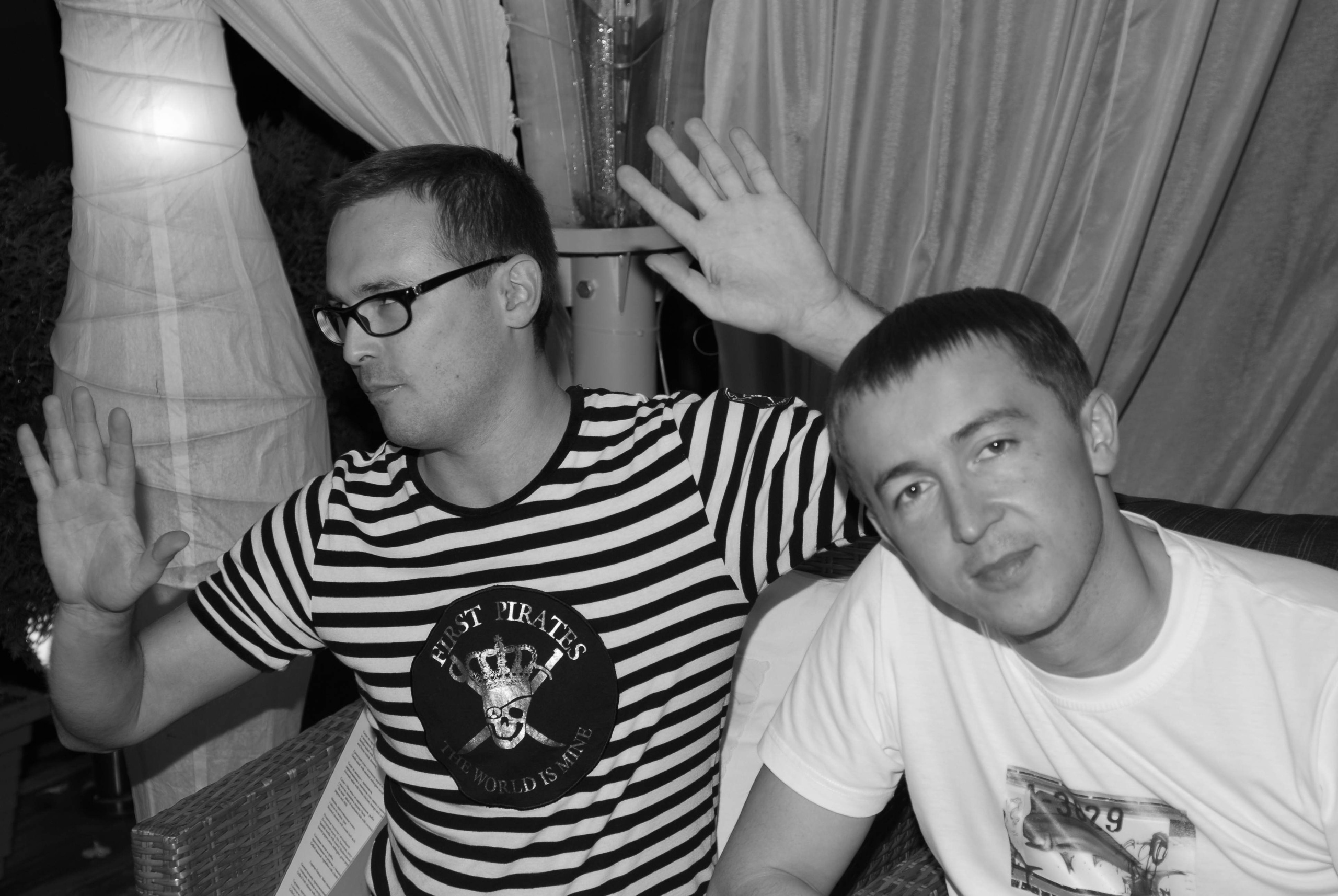 We are the world. Заставка