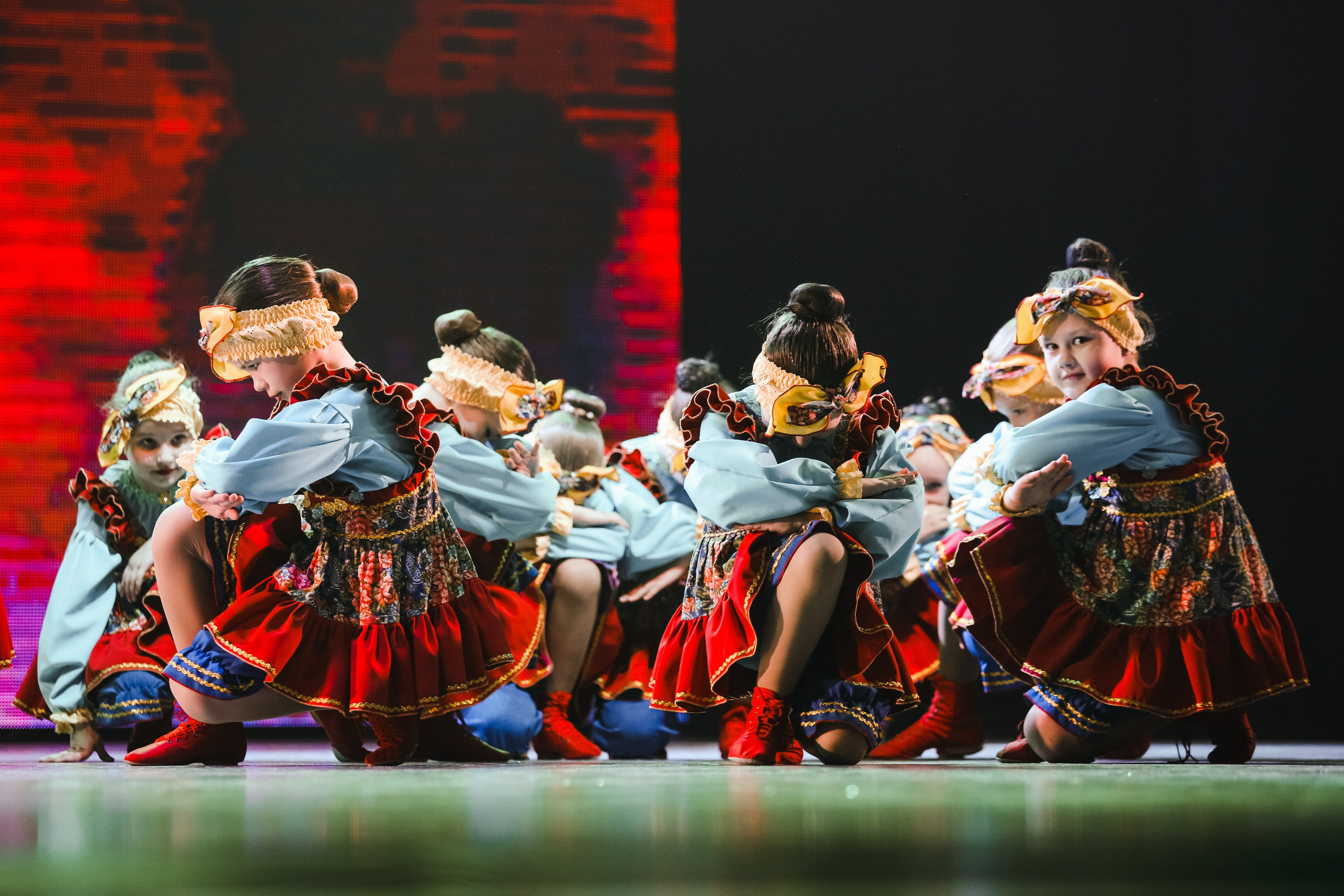 Отчетный концерт Dazz Crew & Искорки 2024. Роман Урумбаев фотограф Нижневартовск