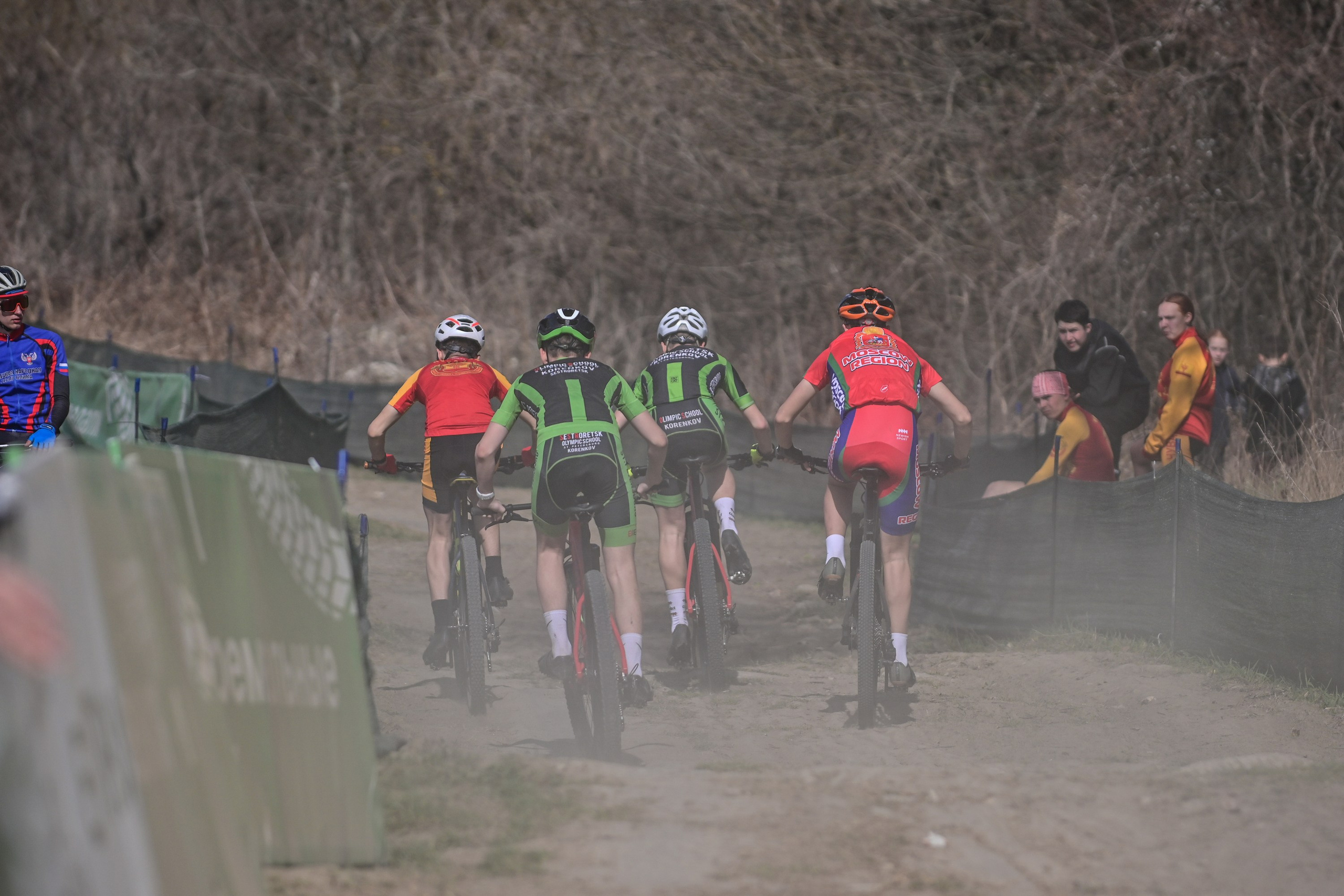 Маунтинбайк, кросс-кантри в Архипо-Осиповке 16 марта 2025. Спортивный фотограф, фотожурналист Павел Ларькин