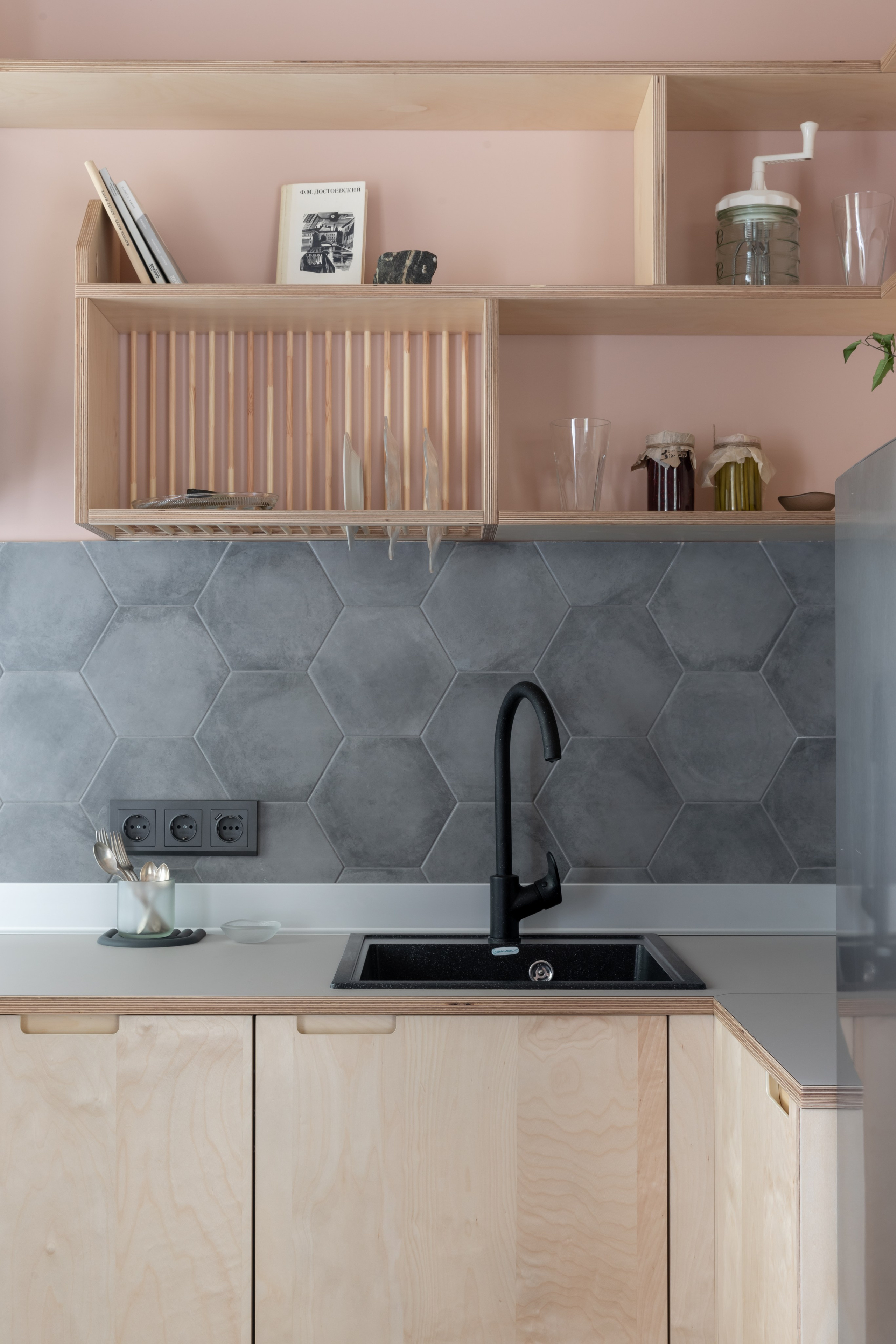 Квартира студия в Петербурге. Наталья Мавренкова интерьерный фотограф, декоратор в Санкт-Петербурге