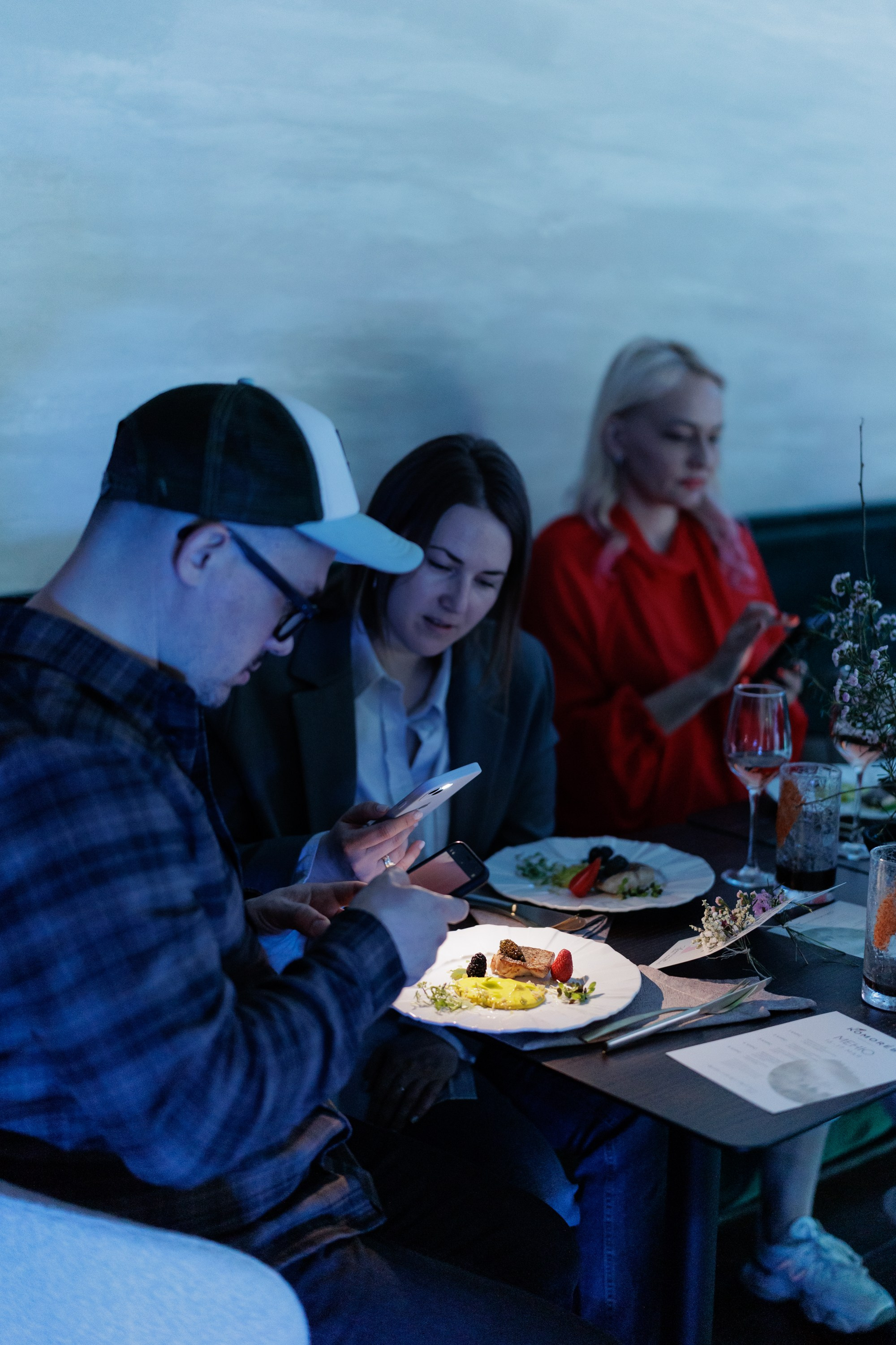 Гастроужин в р.Komorebi (may.25). Свадебный фотограф