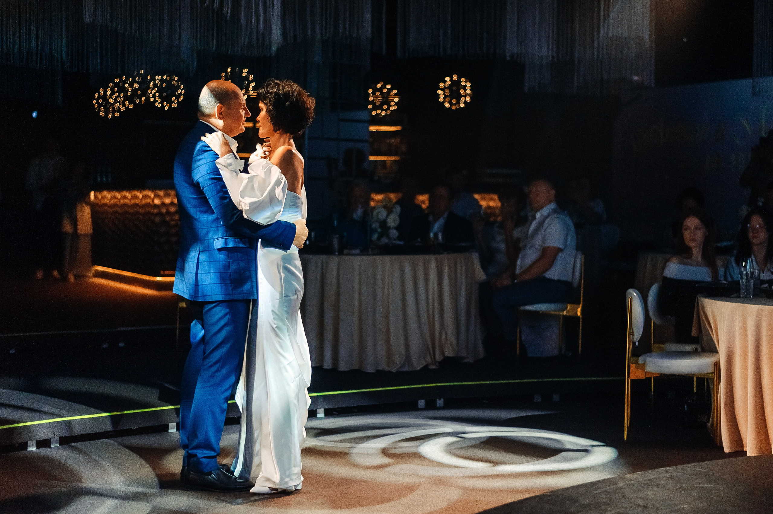 Годовщина свадьбы в Atmosfera. Свадебный фотограф в Екатеринбурге Артём Зайнетдинов