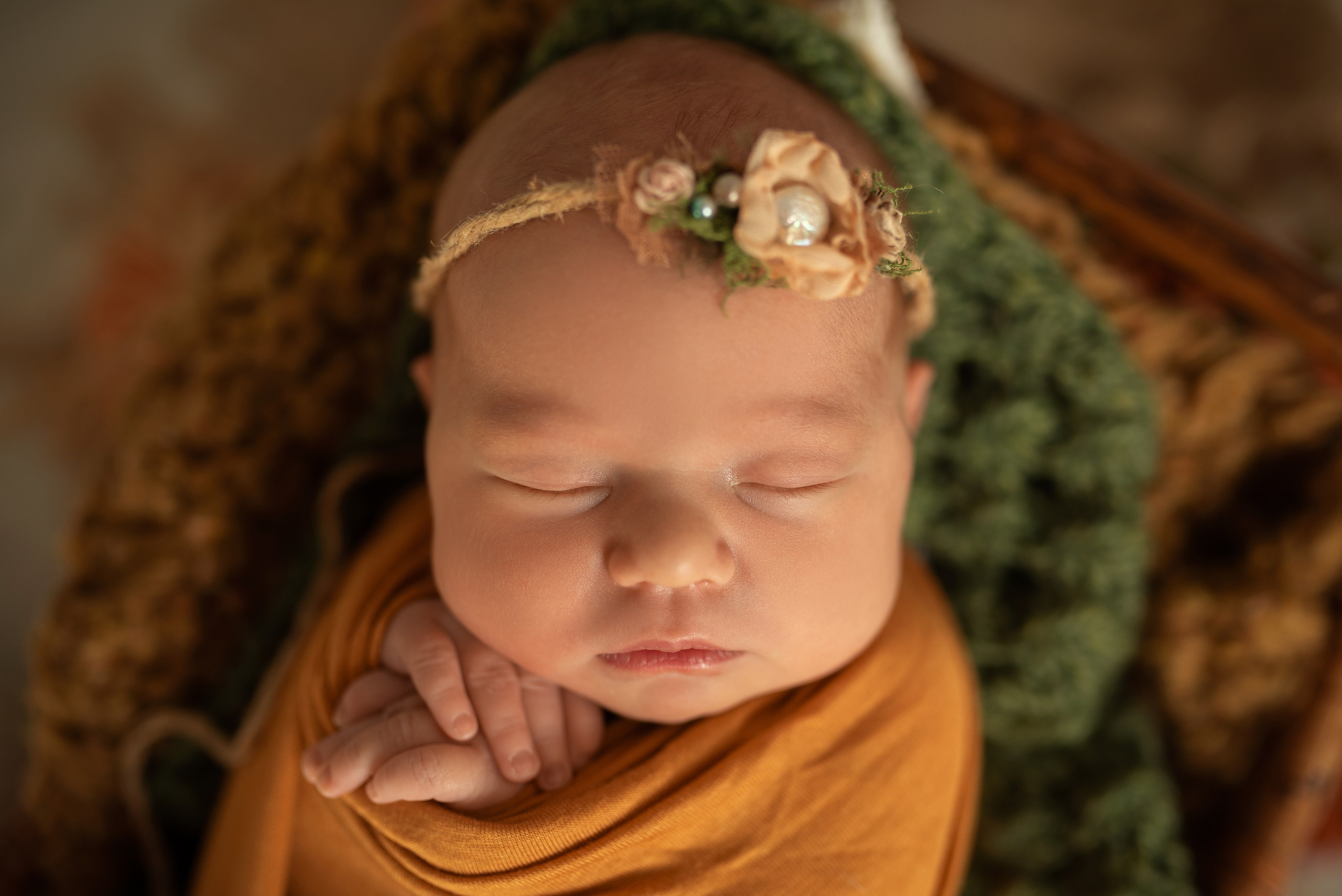 Новорожденные девочки. Фотограф новорожденных и детей до года в Челябинске Иванова Елена