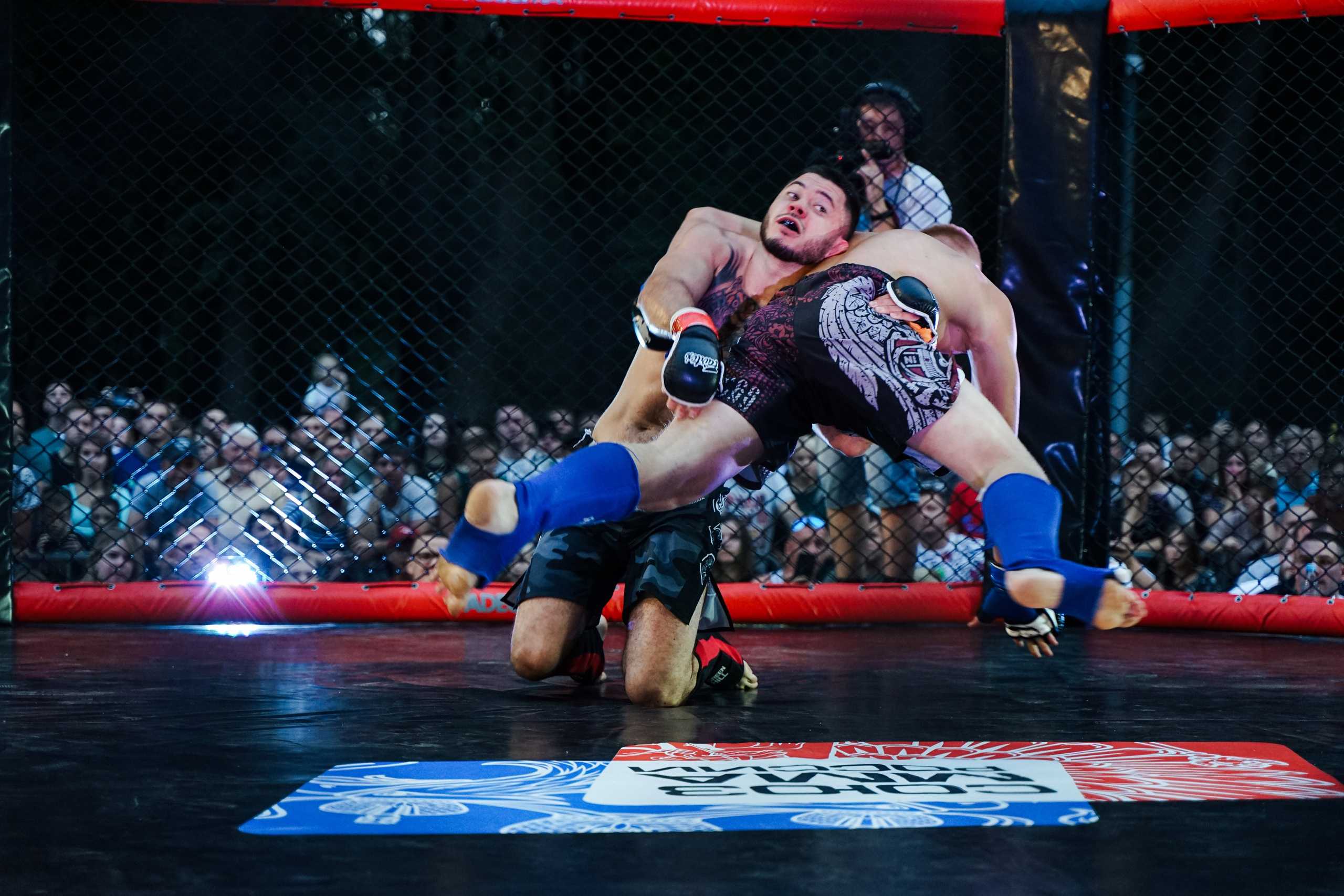 Вечер боев в ЦПКиО. Фотограф Надежда Погребняк | Рязань | Москва