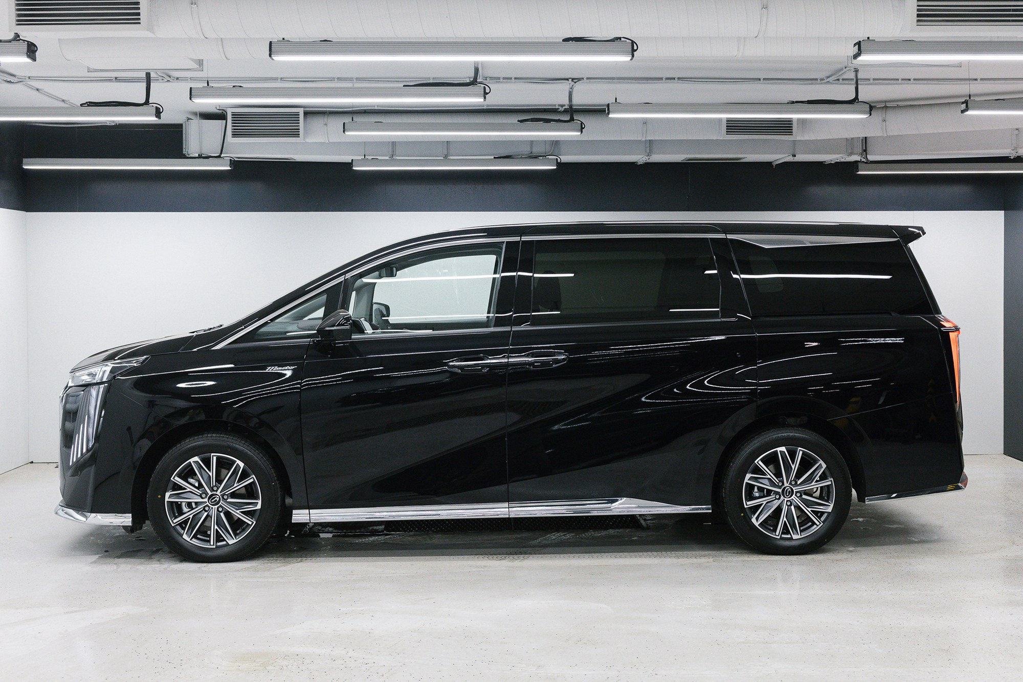 GAC M8 2.0T GDI AT (231 л. с.). Автосалон «Х-Авто»