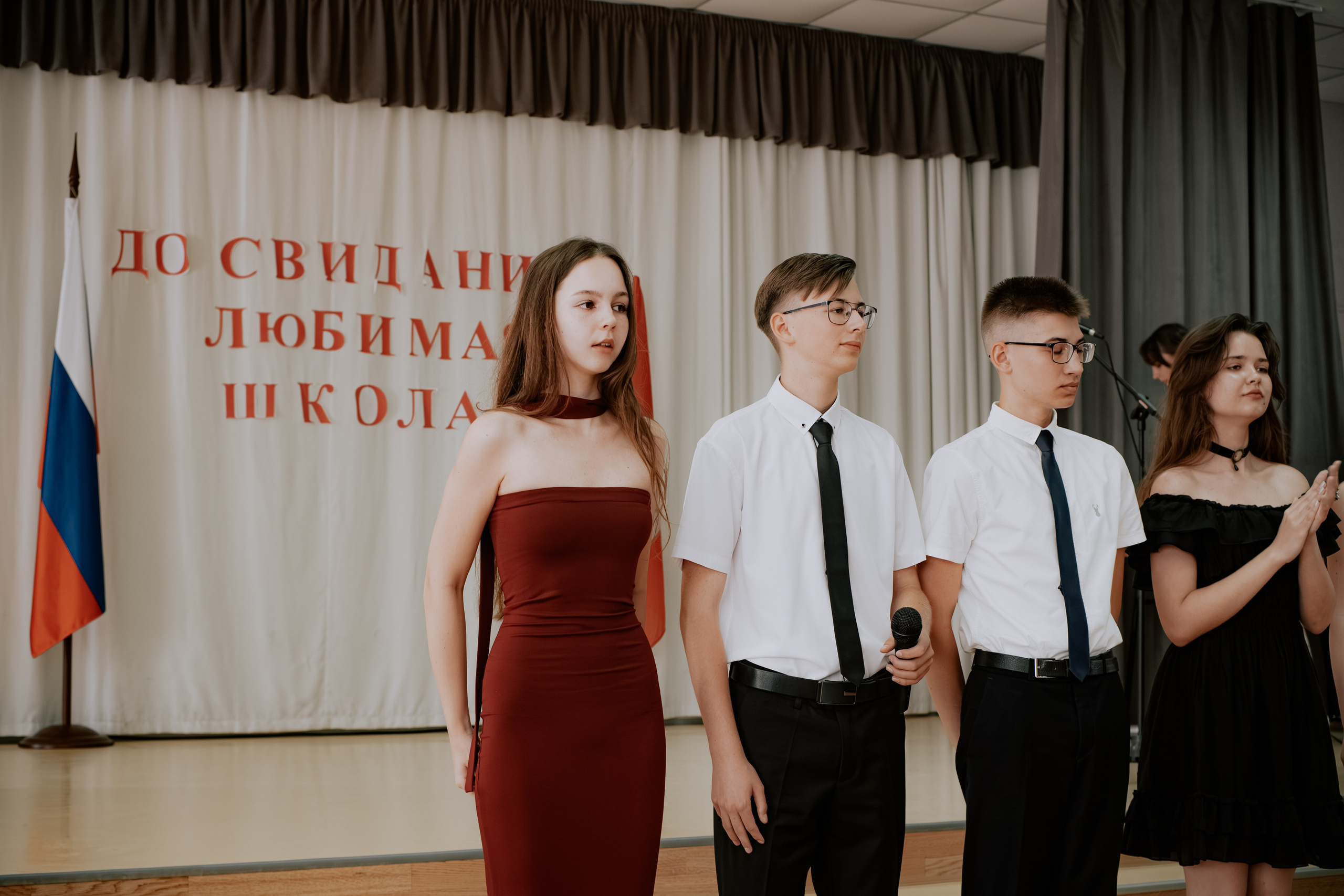 Кейс — Школьный выпускной. Коммерческий и Портретный Фотограф Симферополь Крым Максим Махо