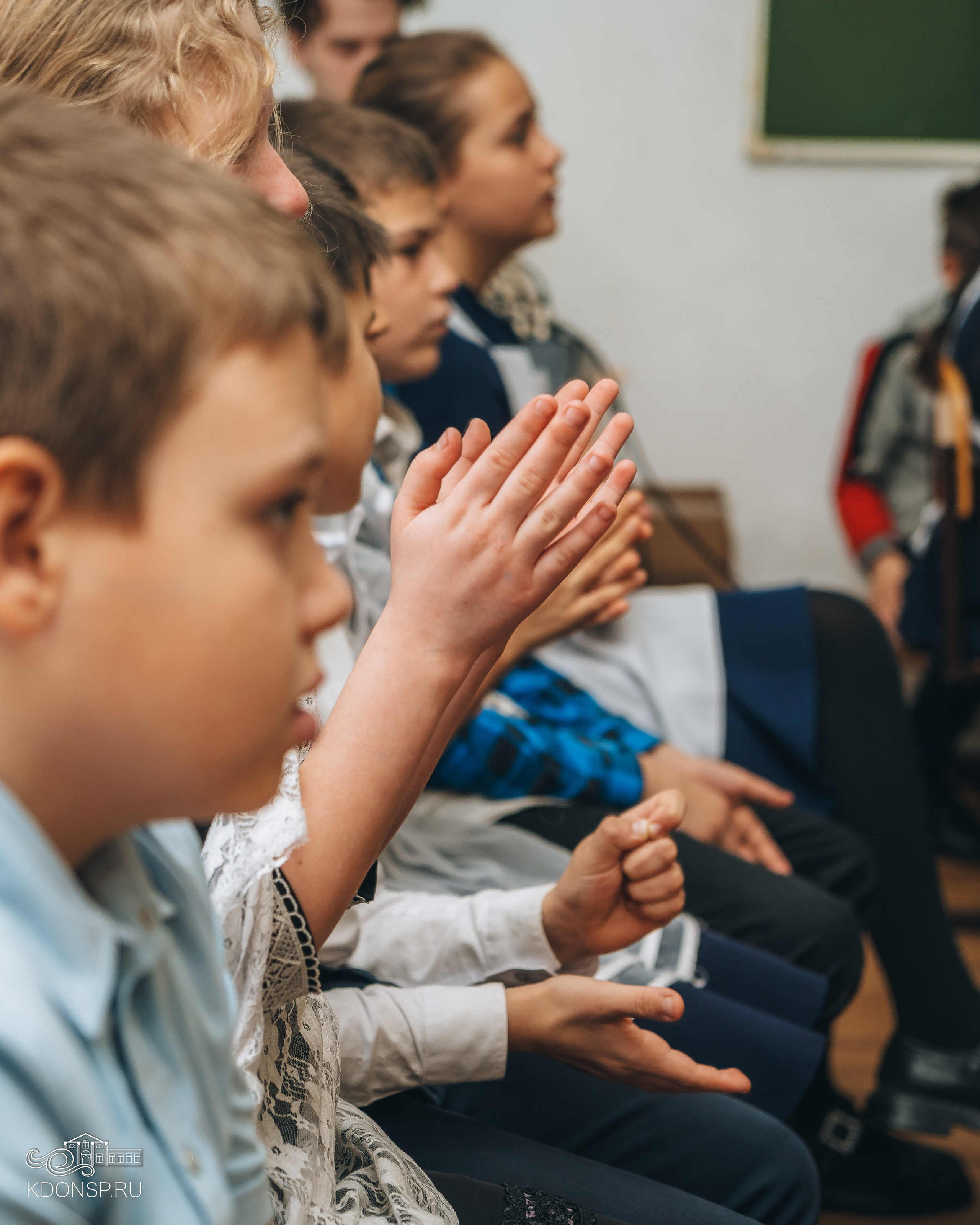 В преддверии праздника весны. Новотитаровский Дом культуры
