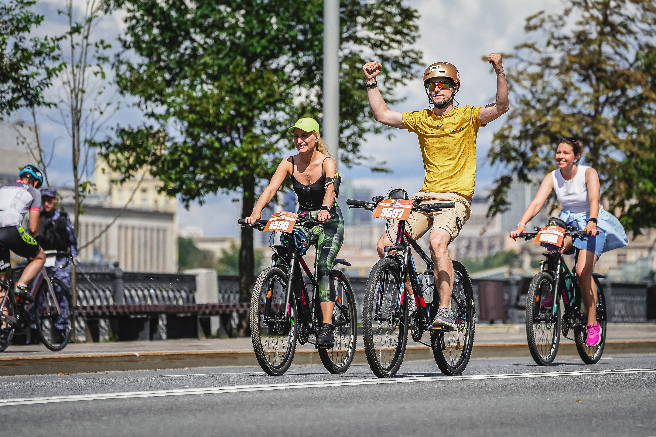 La Strada Moscow |2023.07.30. Sergey Sutkovoy — Designer, photographer, traveler, woodworker