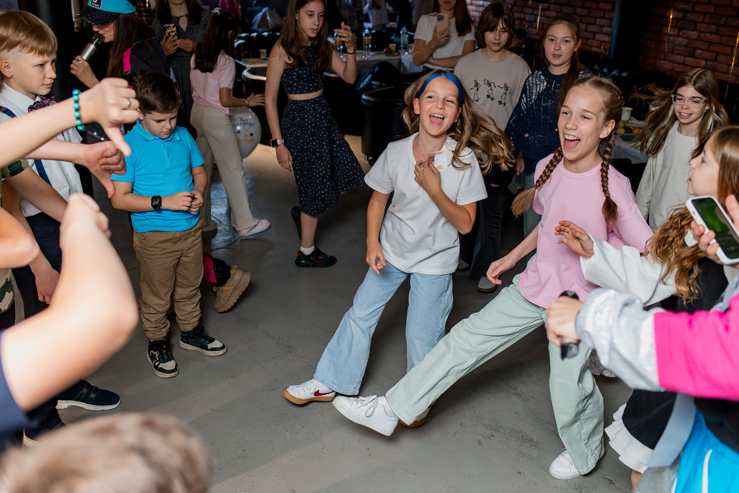 Выпускной 4 класс. Фотограф в Москве Авдеева Мария