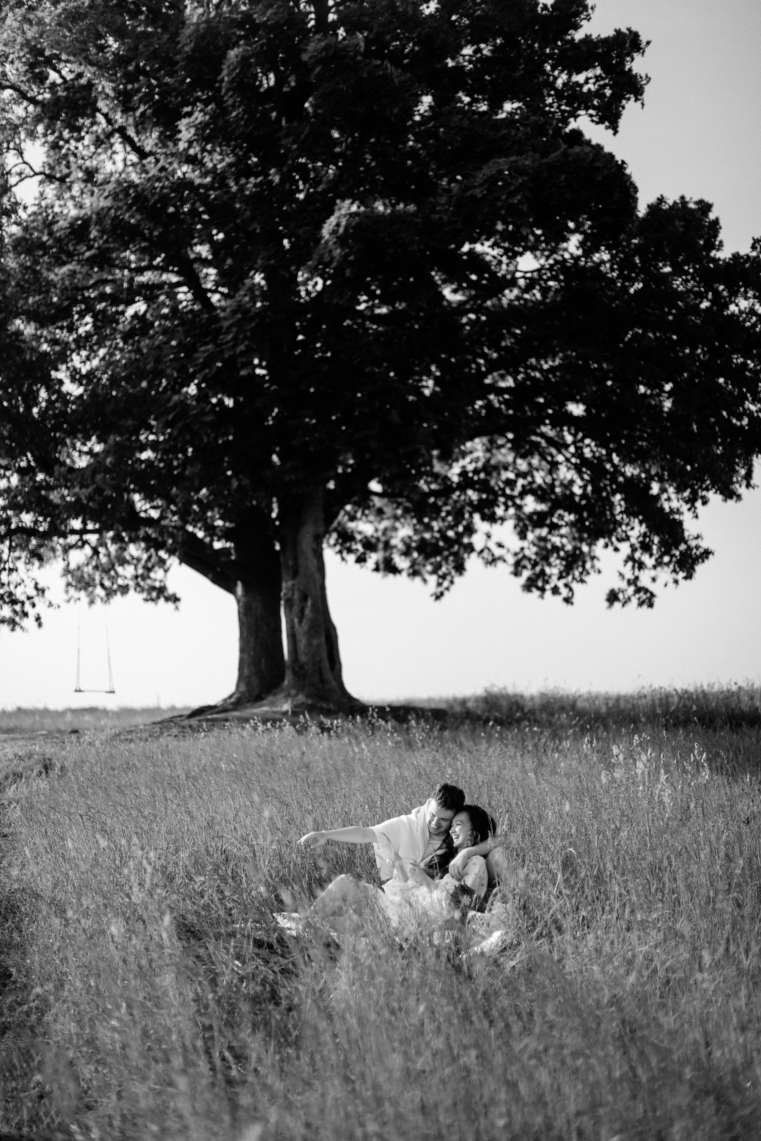 Лиза и Лёша в поле. Свадебный фотограф в Санкт-Петербурге София Шубик